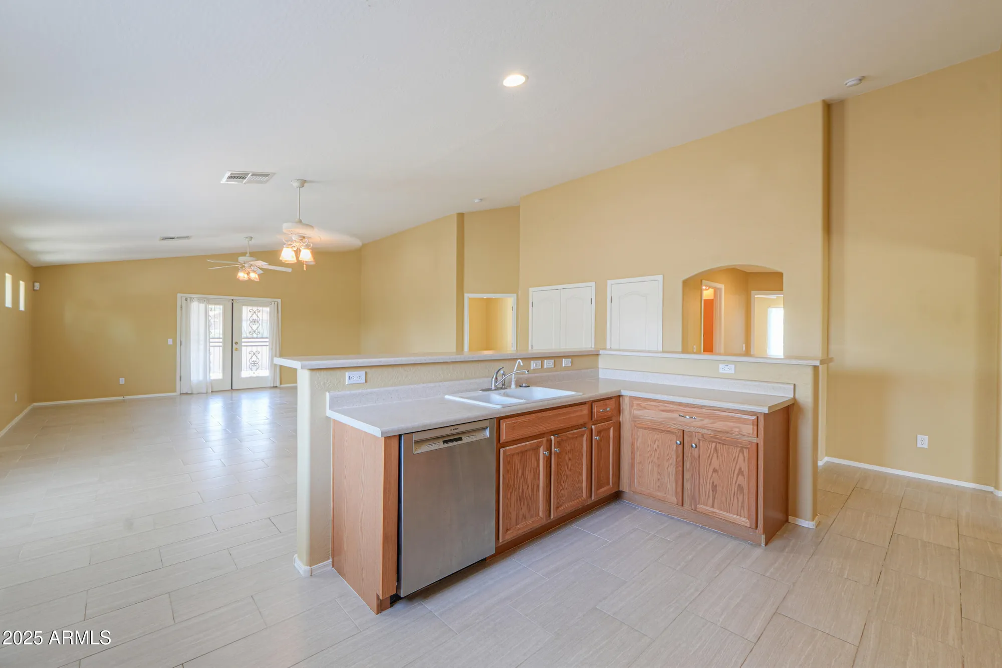 Property Slideshow image 10 of 47 | 135 s verde ln, Casa Grande, AZ, 85194
