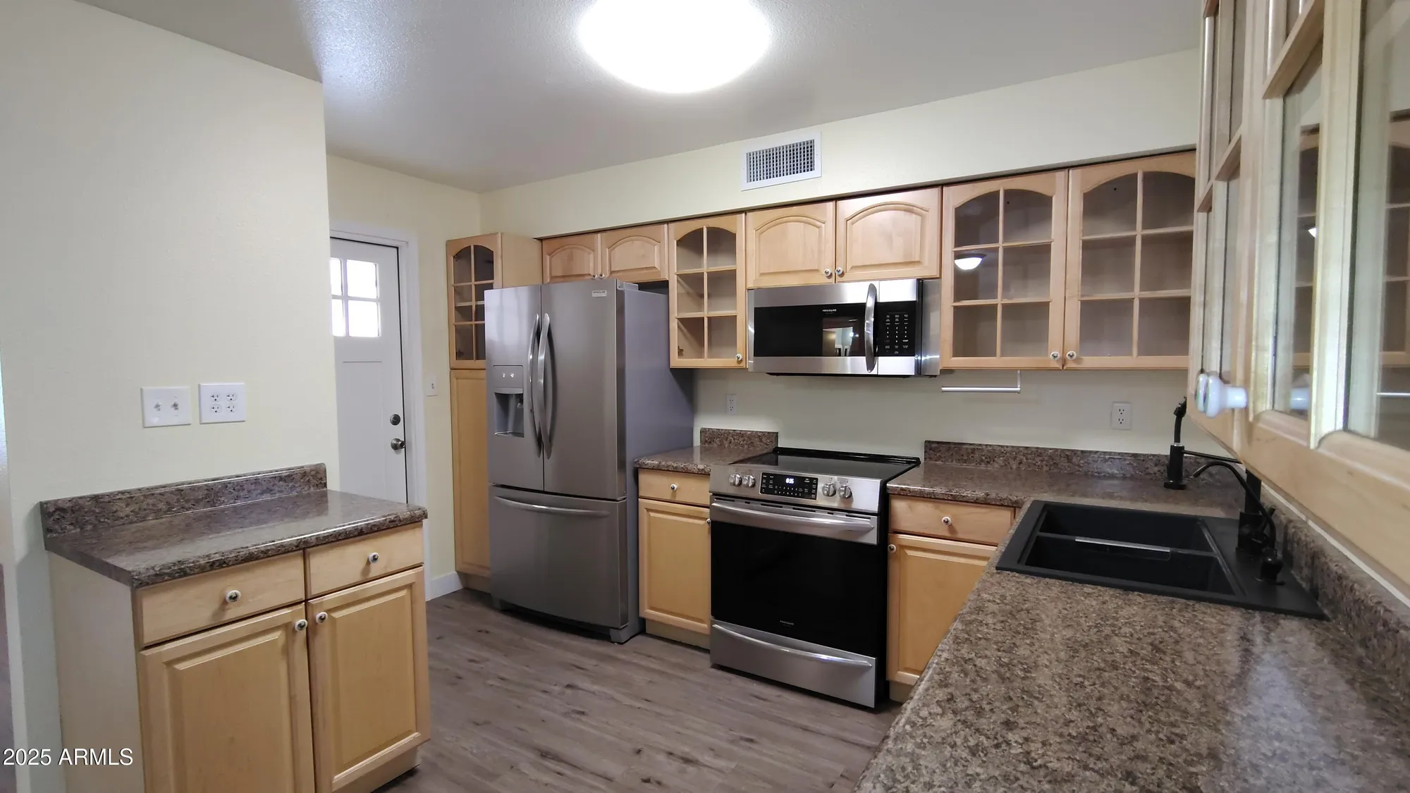 Property Slideshow image 6 of 35 | 1033 s florence dr, Mesa, AZ, 85208