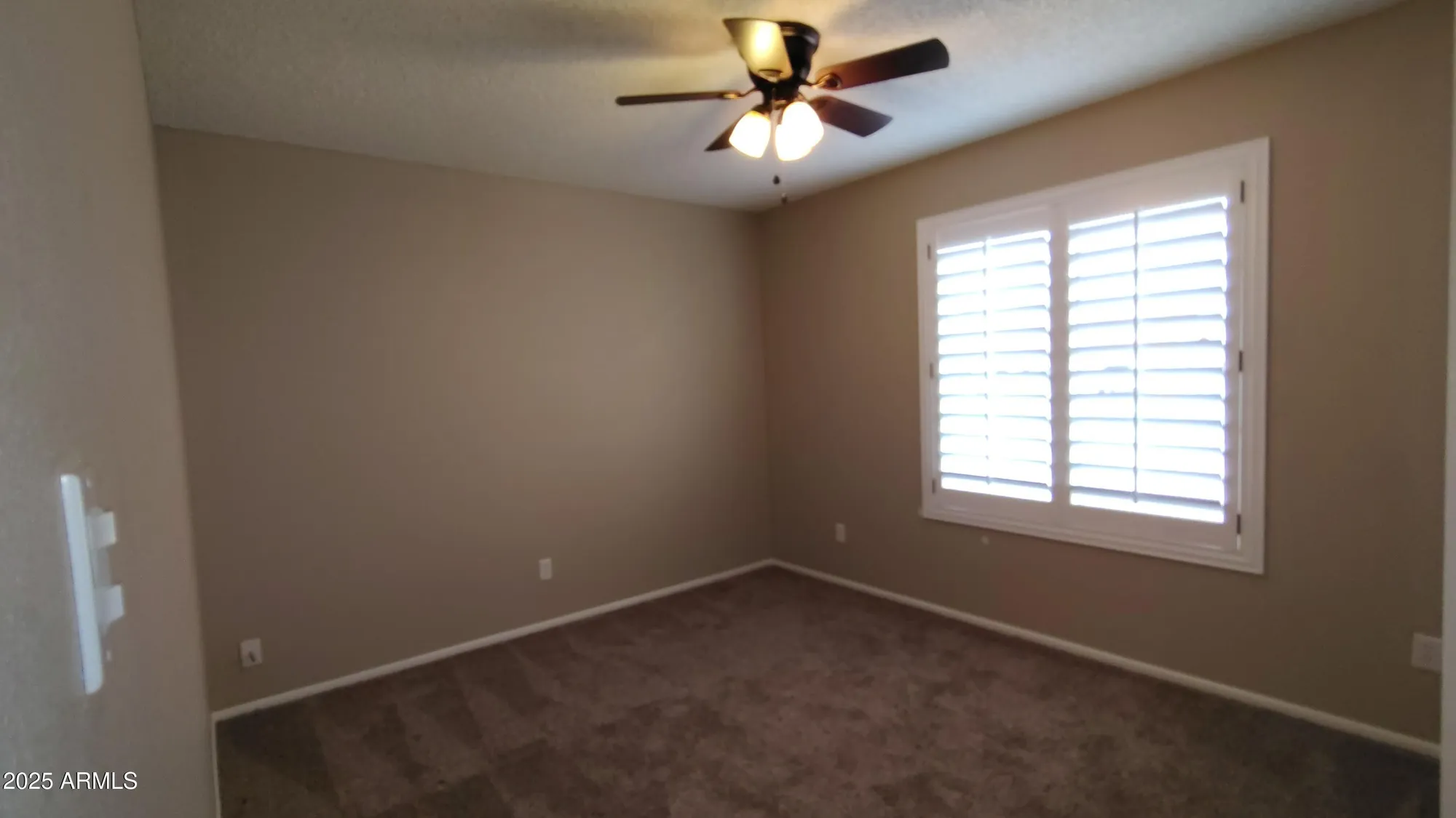 Property Slideshow image 20 of 35 | 1033 s florence dr, Mesa, AZ, 85208