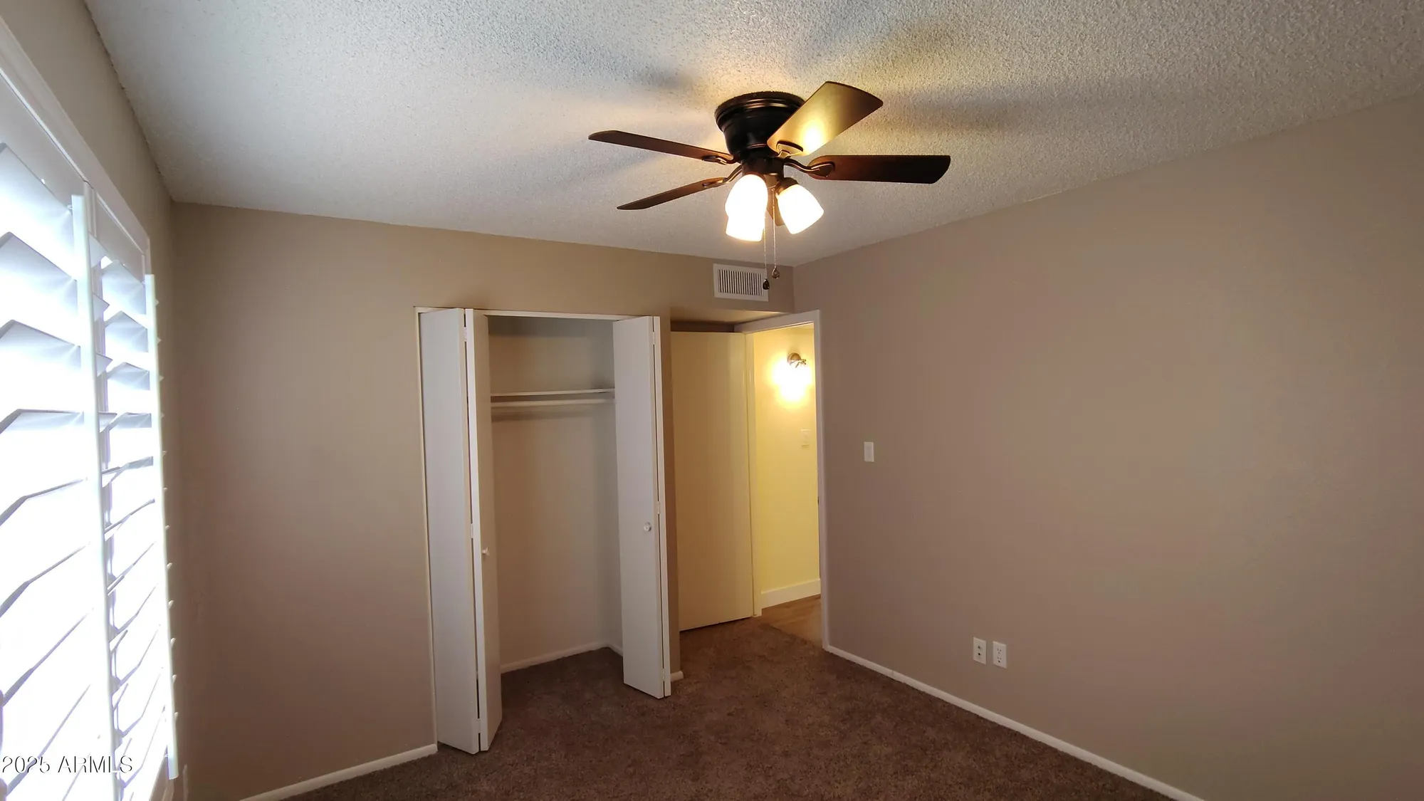 Property Slideshow image 21 of 35 | 1033 s florence dr, Mesa, AZ, 85208