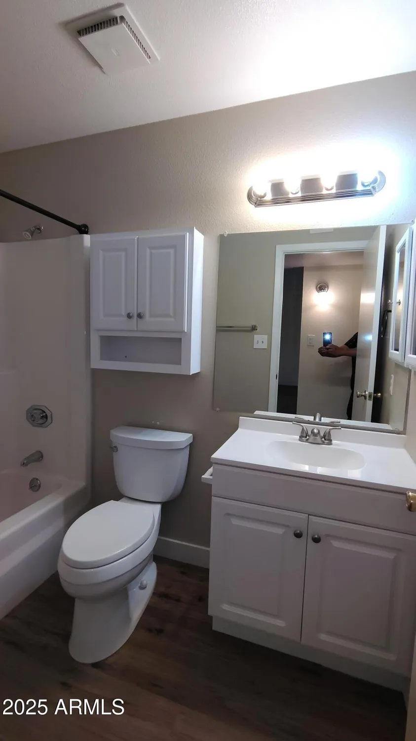 Property Slideshow image 16 of 35 | 1033 s florence dr, Mesa, AZ, 85208