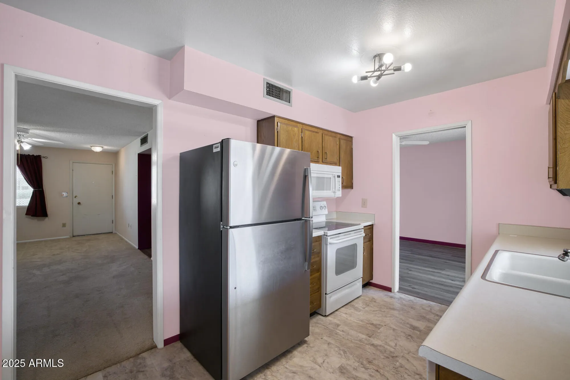 Property Slideshow image 16 of 32 | 13632 n silverbell dr, Sun City, AZ, 85351