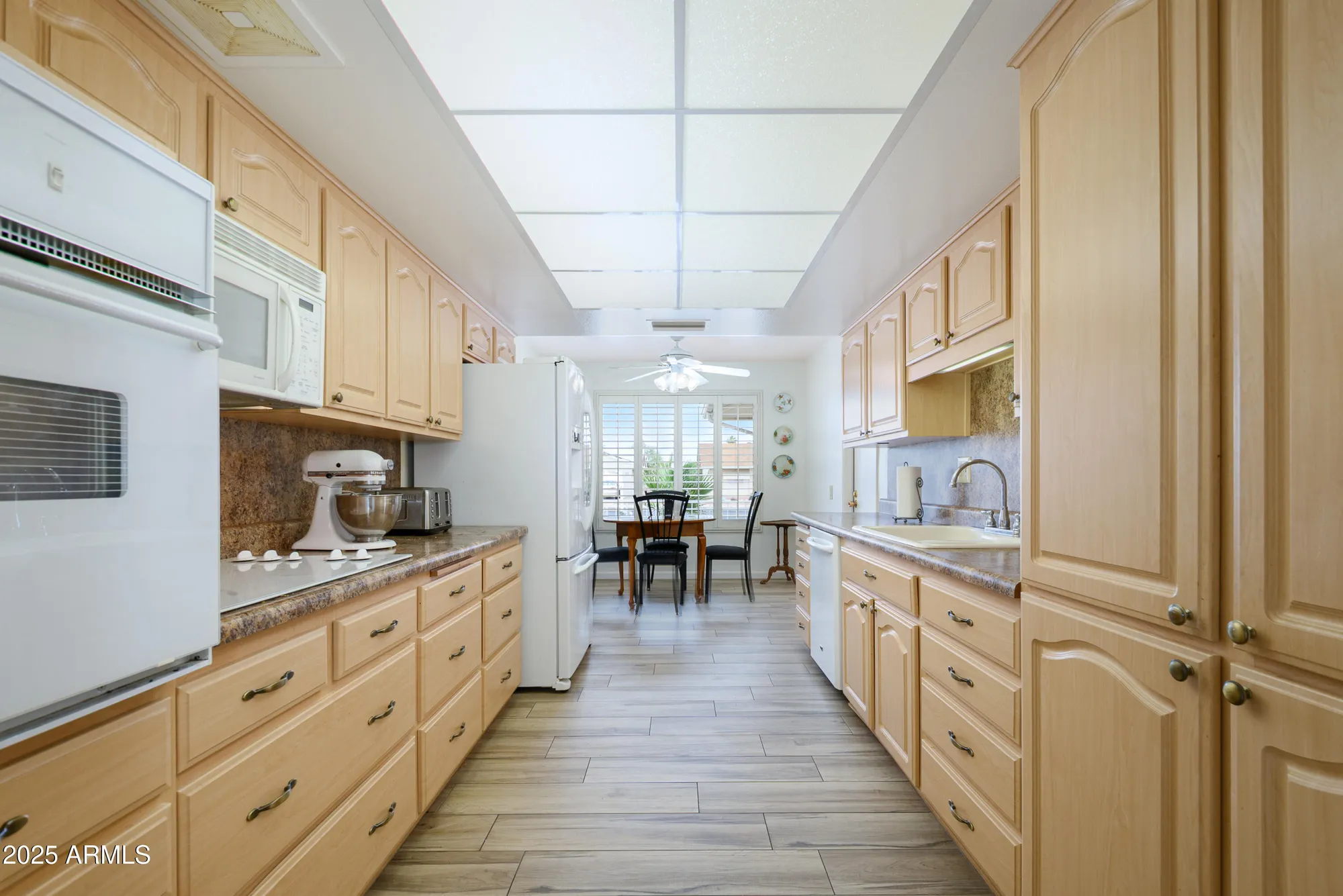 Property Slideshow image 4 of 38 | 15430 n bowling green dr, Sun City, AZ, 85351