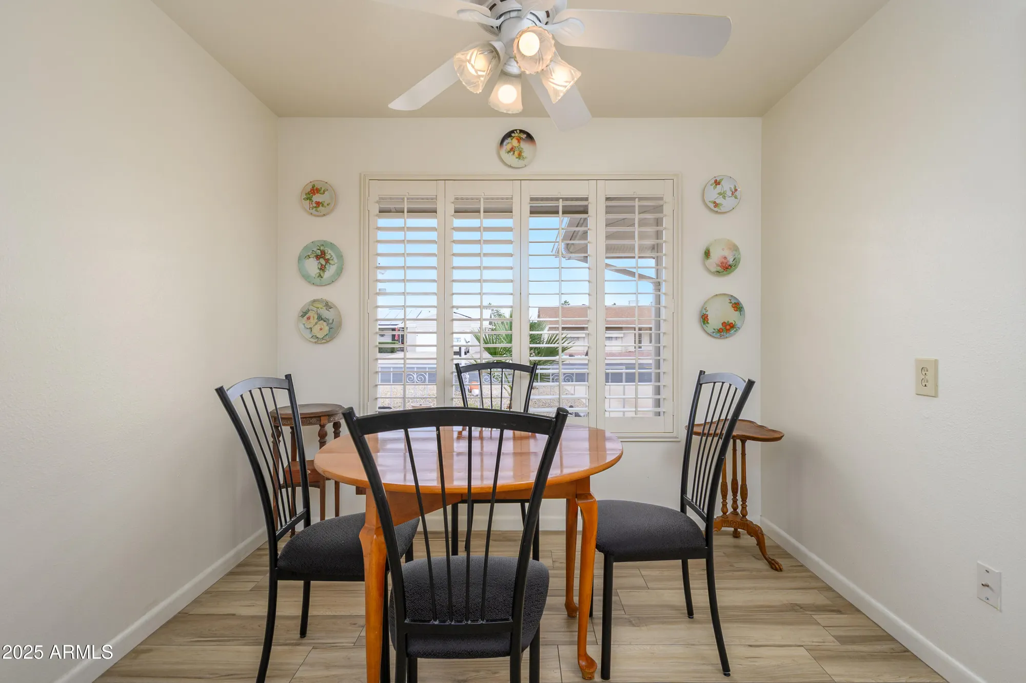 Property Slideshow image 16 of 38 | 15430 n bowling green dr, Sun City, AZ, 85351