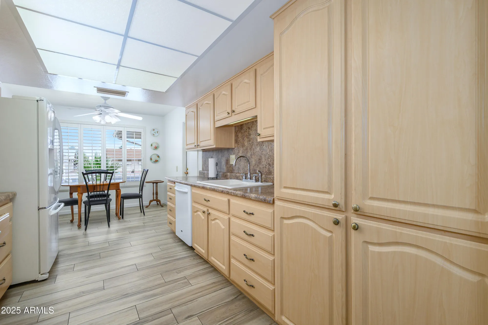 Property Slideshow image 15 of 38 | 15430 n bowling green dr, Sun City, AZ, 85351