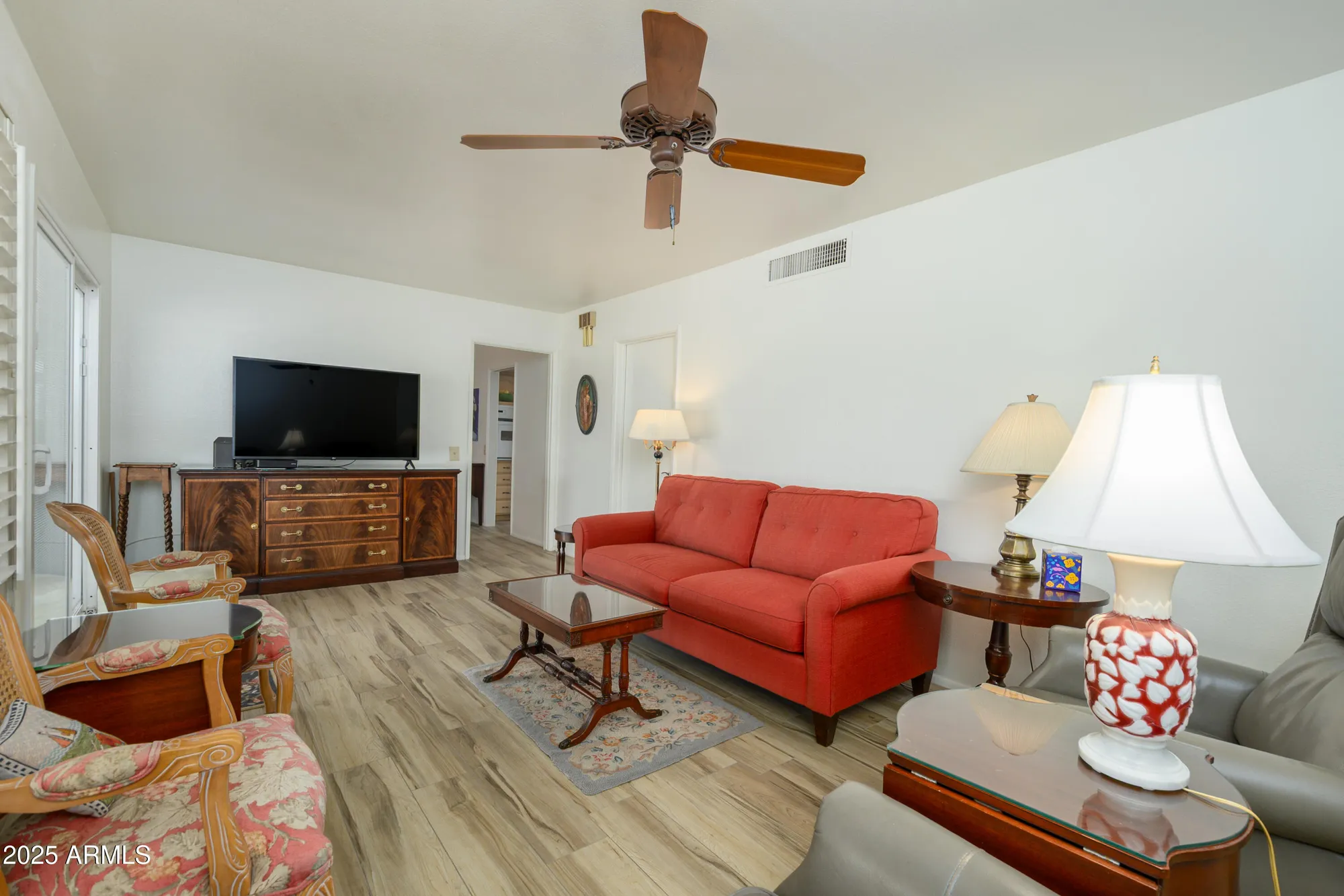 Property Slideshow image 18 of 38 | 15430 n bowling green dr, Sun City, AZ, 85351