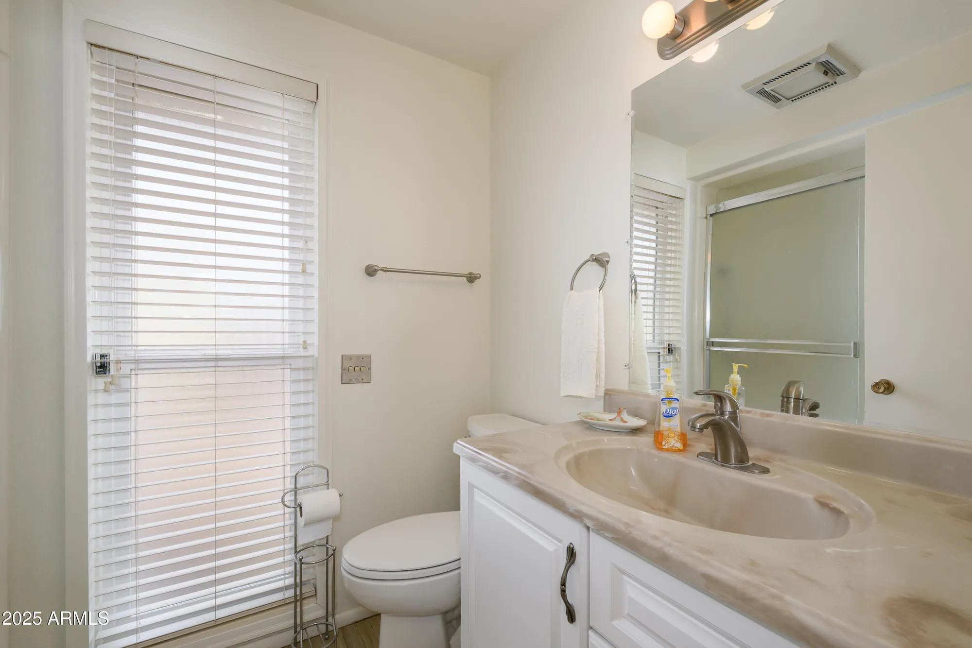 Property Slideshow image 22 of 38 | 15430 n bowling green dr, Sun City, AZ, 85351