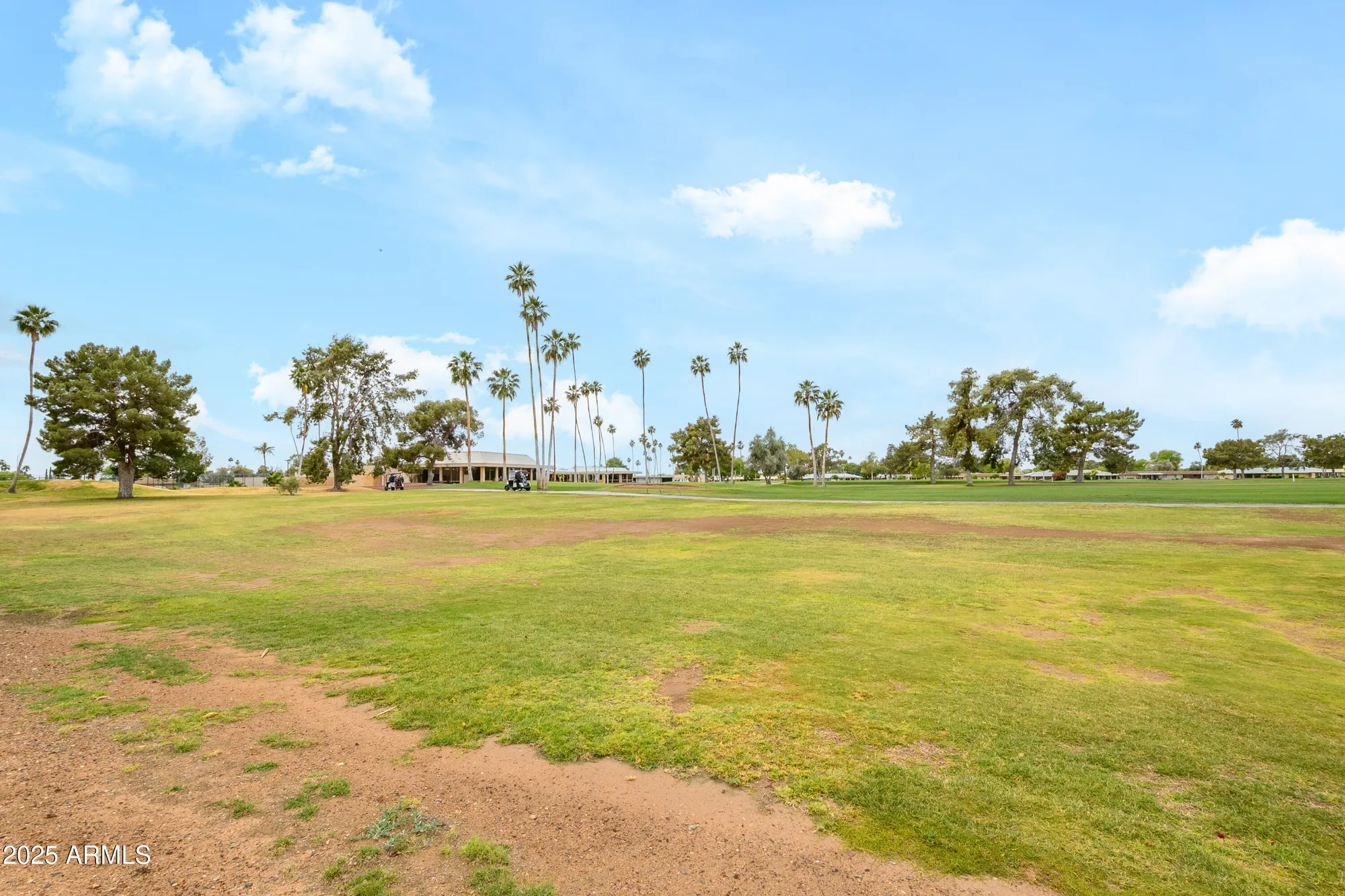 Property Slideshow image 33 of 38 | 15430 n bowling green dr, Sun City, AZ, 85351