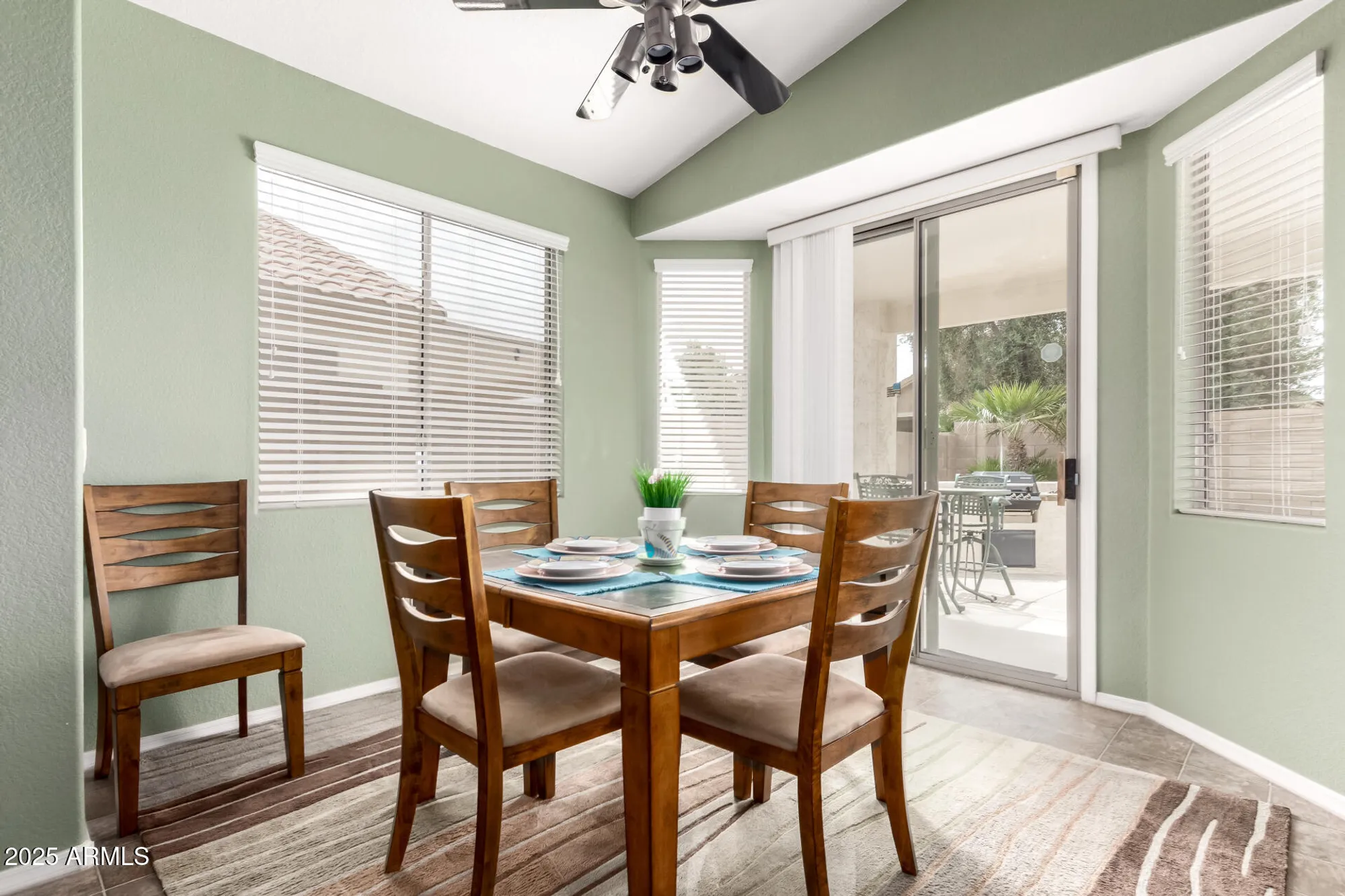 Property Slideshow image 11 of 31 | 18131 w addie ln, Surprise, AZ, 85374