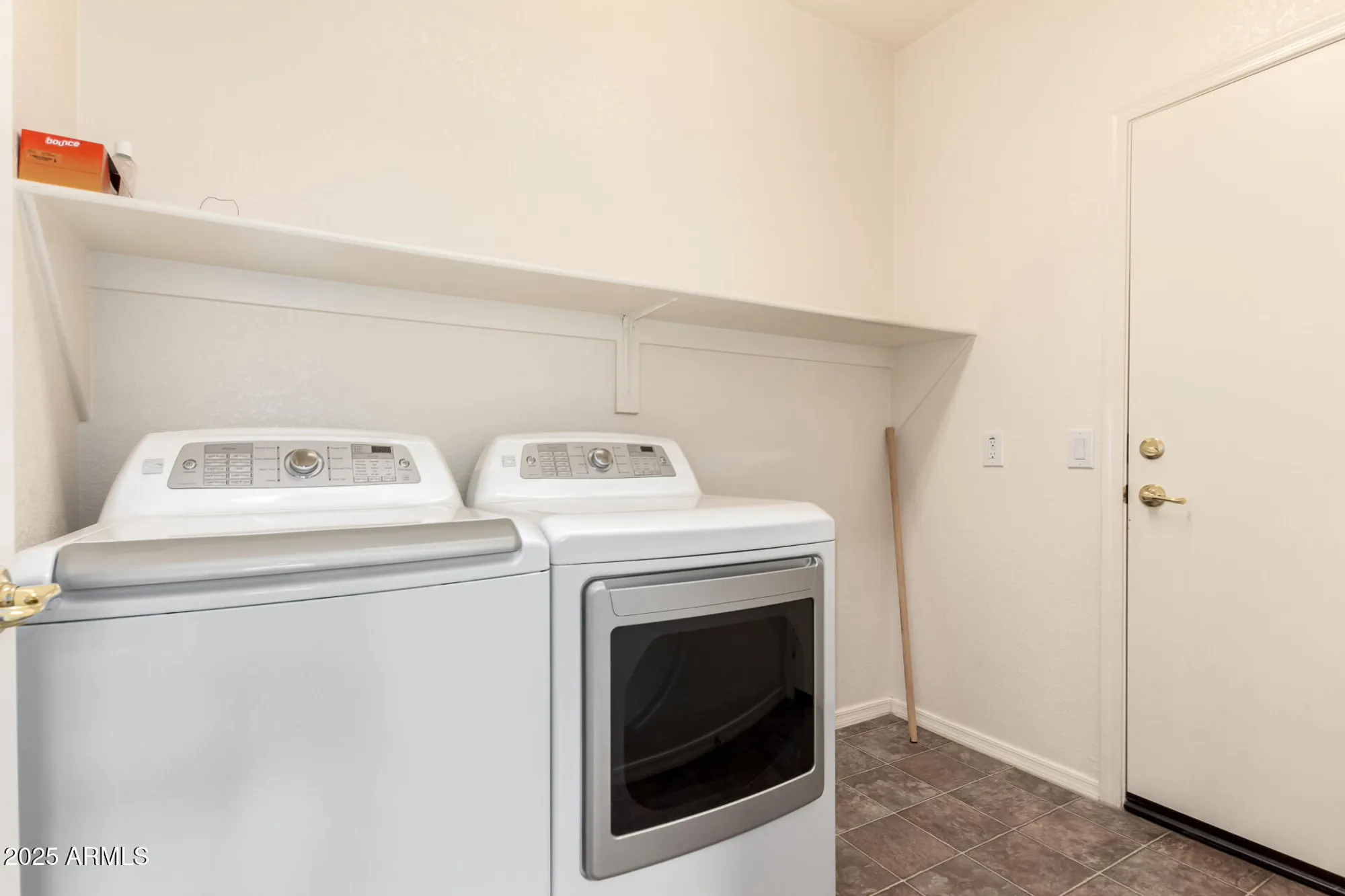 Property Slideshow image 26 of 31 | 18131 w addie ln, Surprise, AZ, 85374