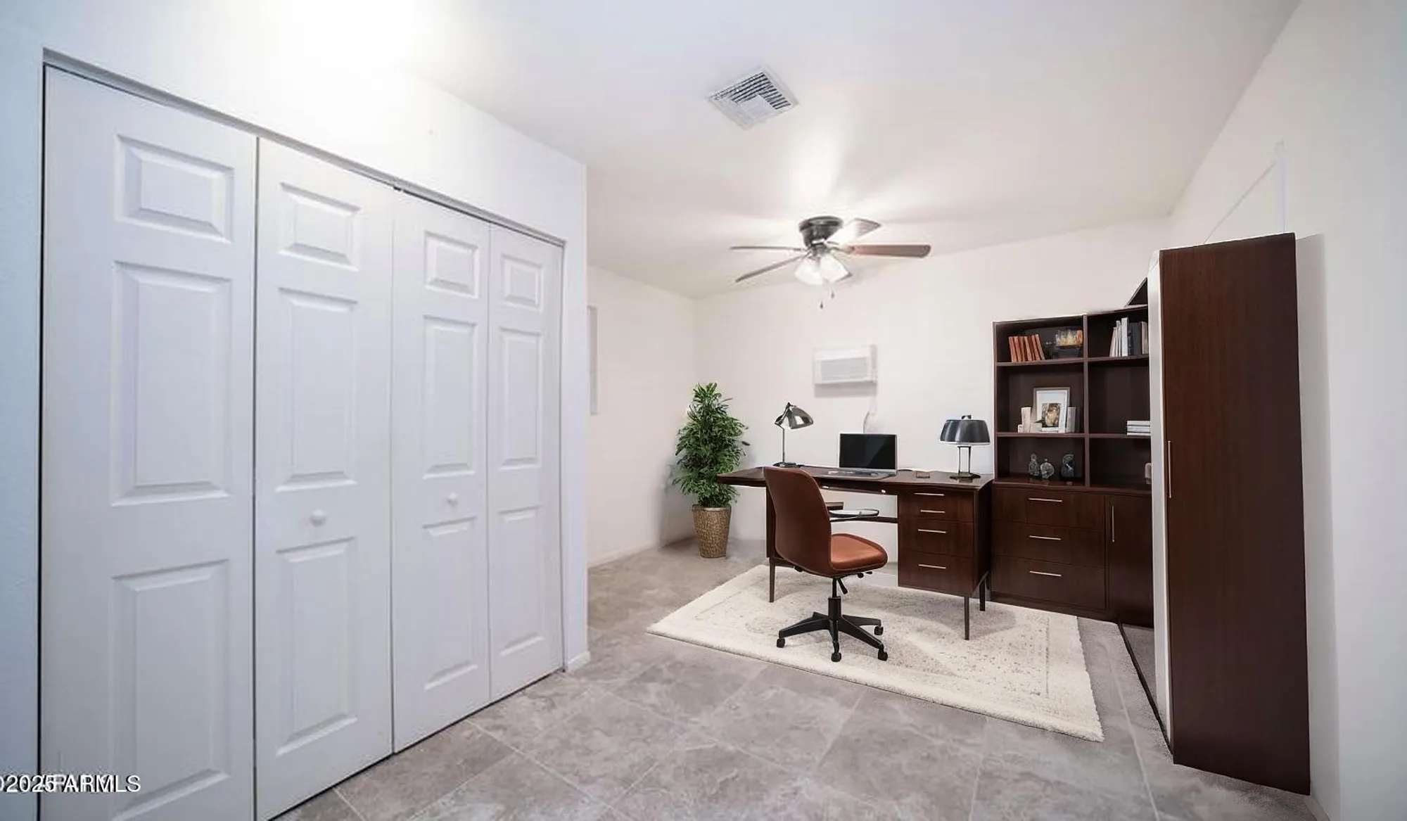 Property Slideshow image 11 of 33 | 19829 n lake forest dr, Sun City, AZ, 85373