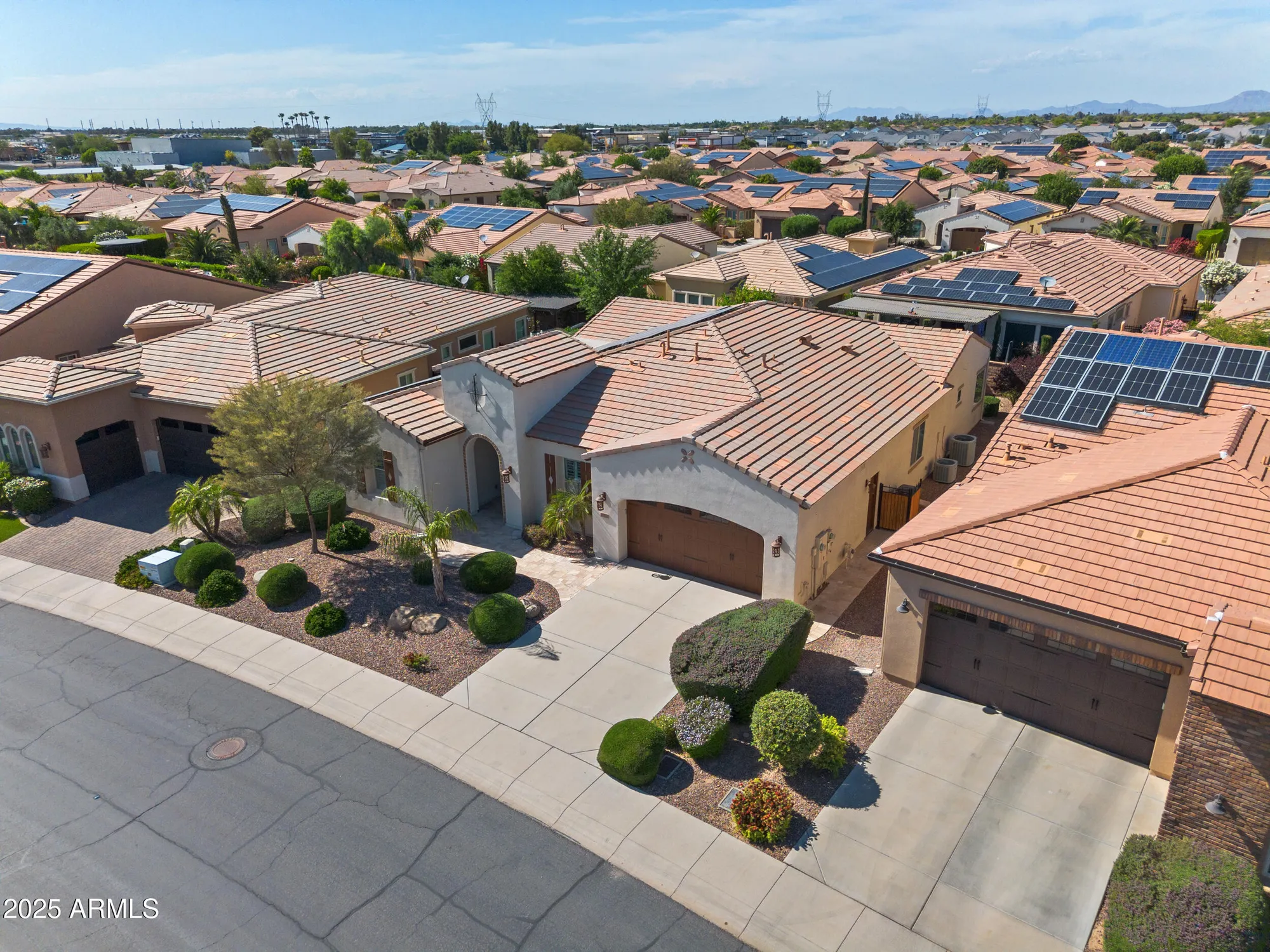 Property Slideshow image 35 of 58 | 37102 n stoneware dr, Queen Creek, AZ, 85140