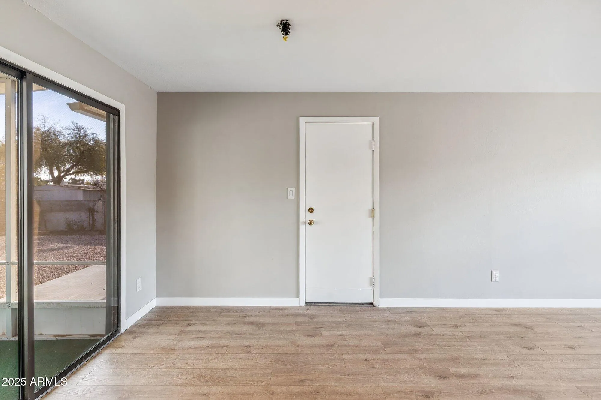 Property Slideshow image 8 of 30 | 11643 s iroquois dr, Phoenix, AZ, 85044