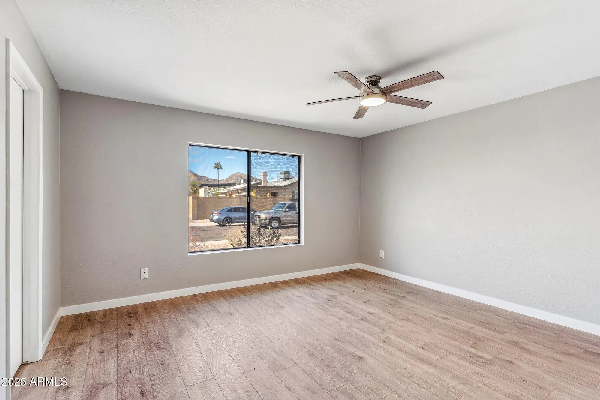 Property Slideshow image 12 of 30 | 11643 s iroquois dr, Phoenix, AZ, 85044