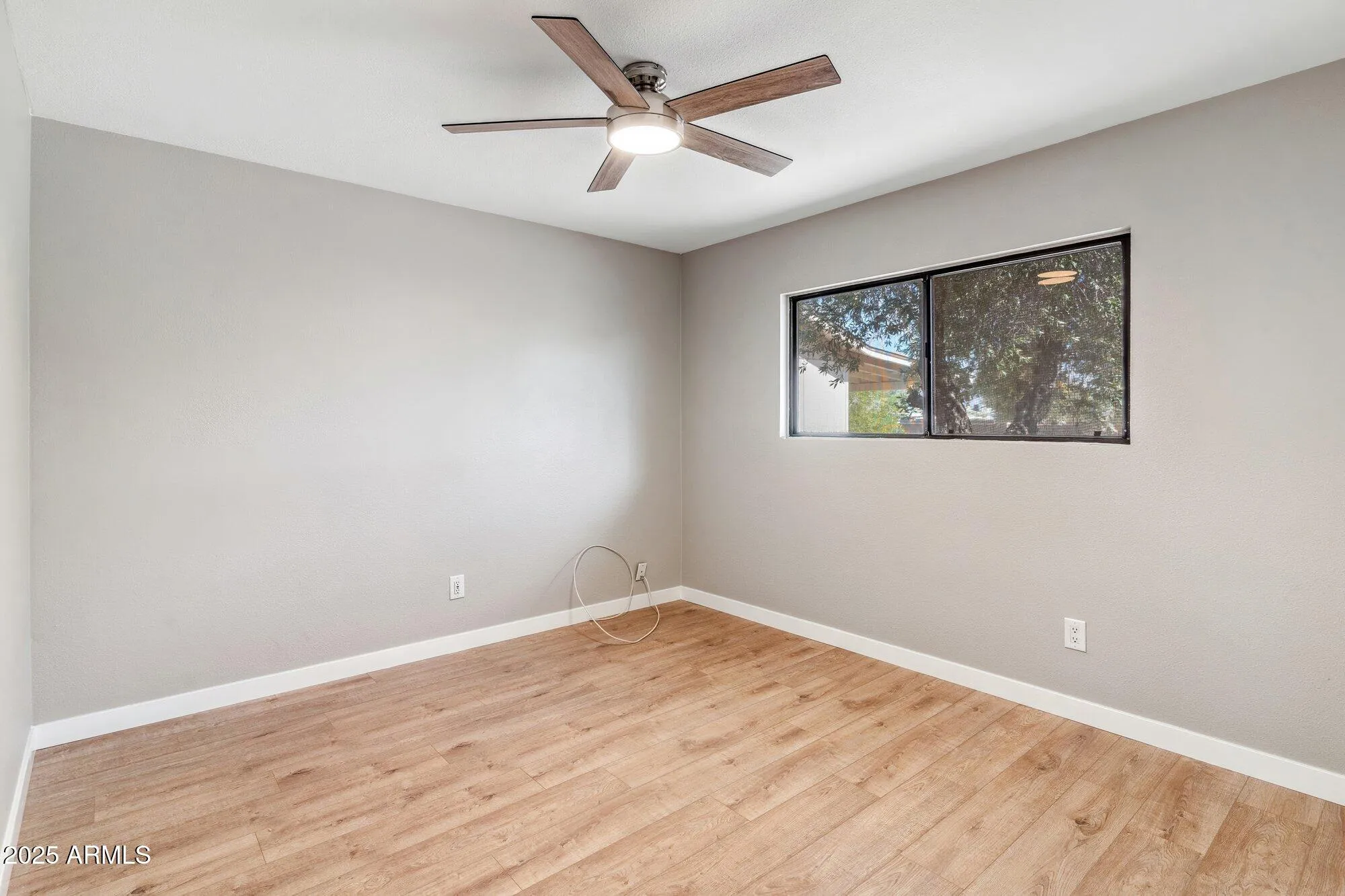 Property Slideshow image 17 of 30 | 11643 s iroquois dr, Phoenix, AZ, 85044