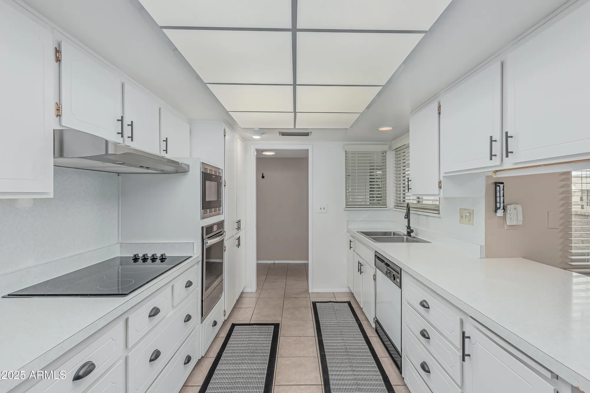 Property Slideshow image 6 of 21 | 9606 w long hills dr, Sun City, AZ, 85351