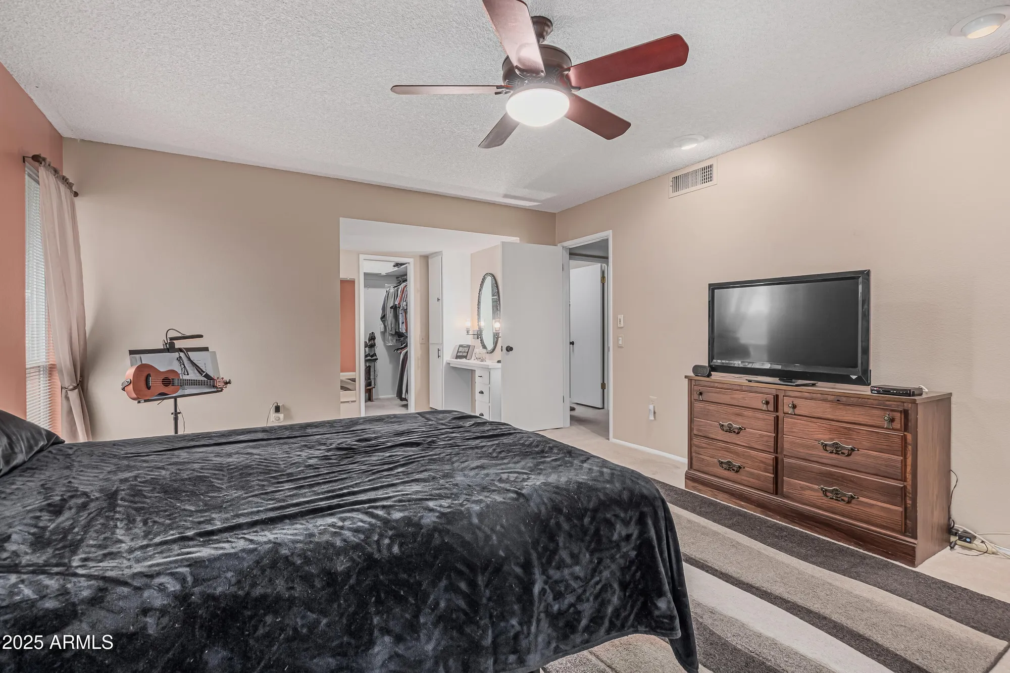 Property Slideshow image 14 of 21 | 9606 w long hills dr, Sun City, AZ, 85351