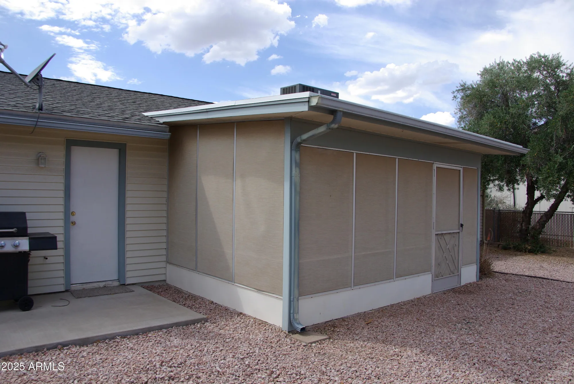 Property Slideshow image 28 of 30 | 11643 s iroquois dr, Phoenix, AZ, 85044