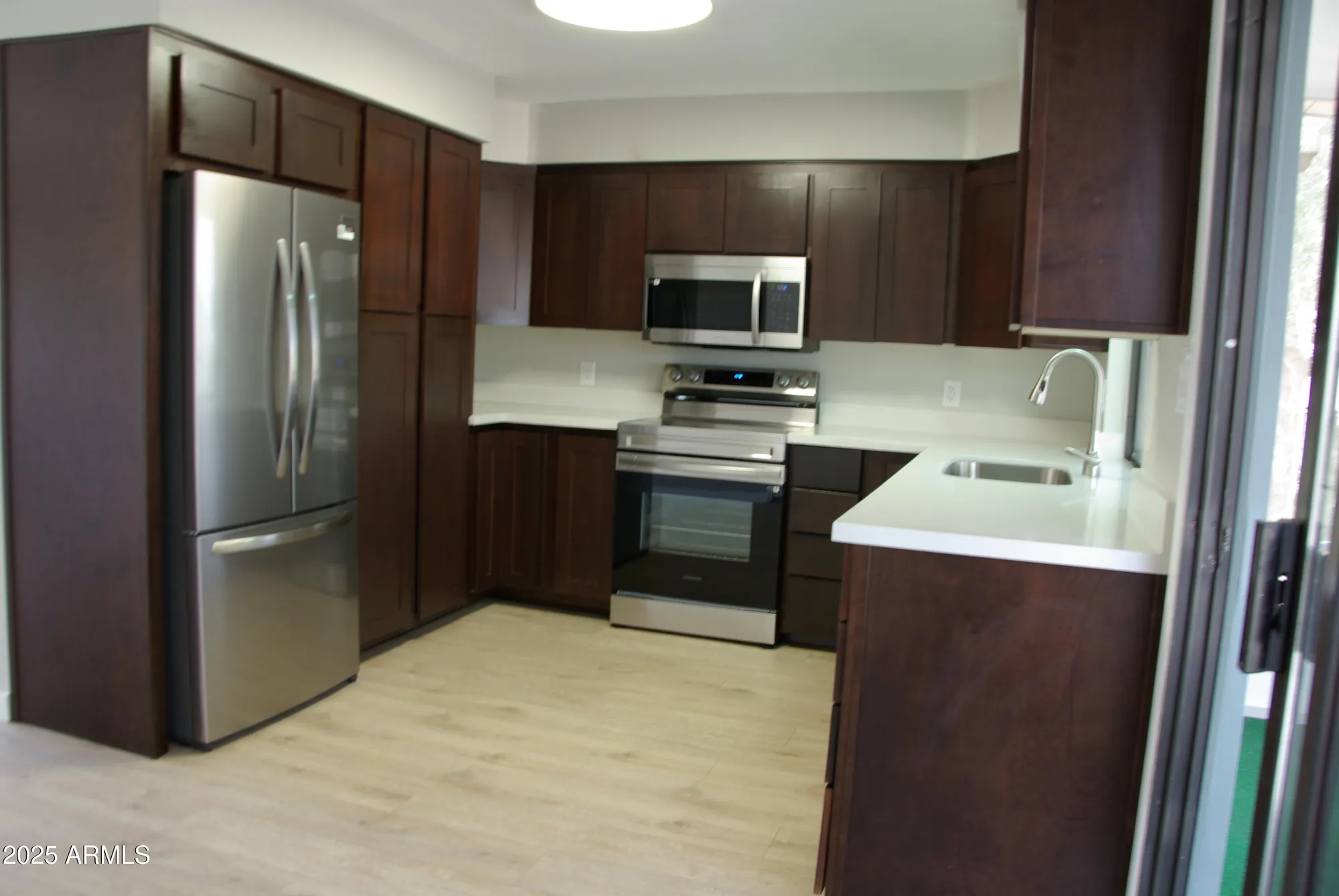 Property Slideshow image 9 of 30 | 11643 s iroquois dr, Phoenix, AZ, 85044