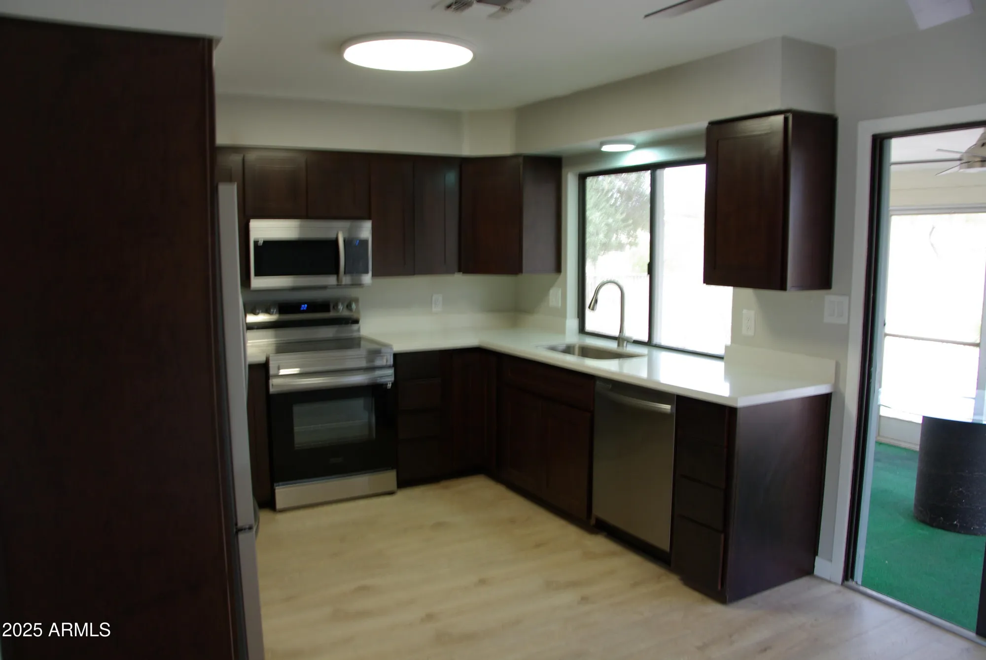 Property Slideshow image 11 of 30 | 11643 s iroquois dr, Phoenix, AZ, 85044