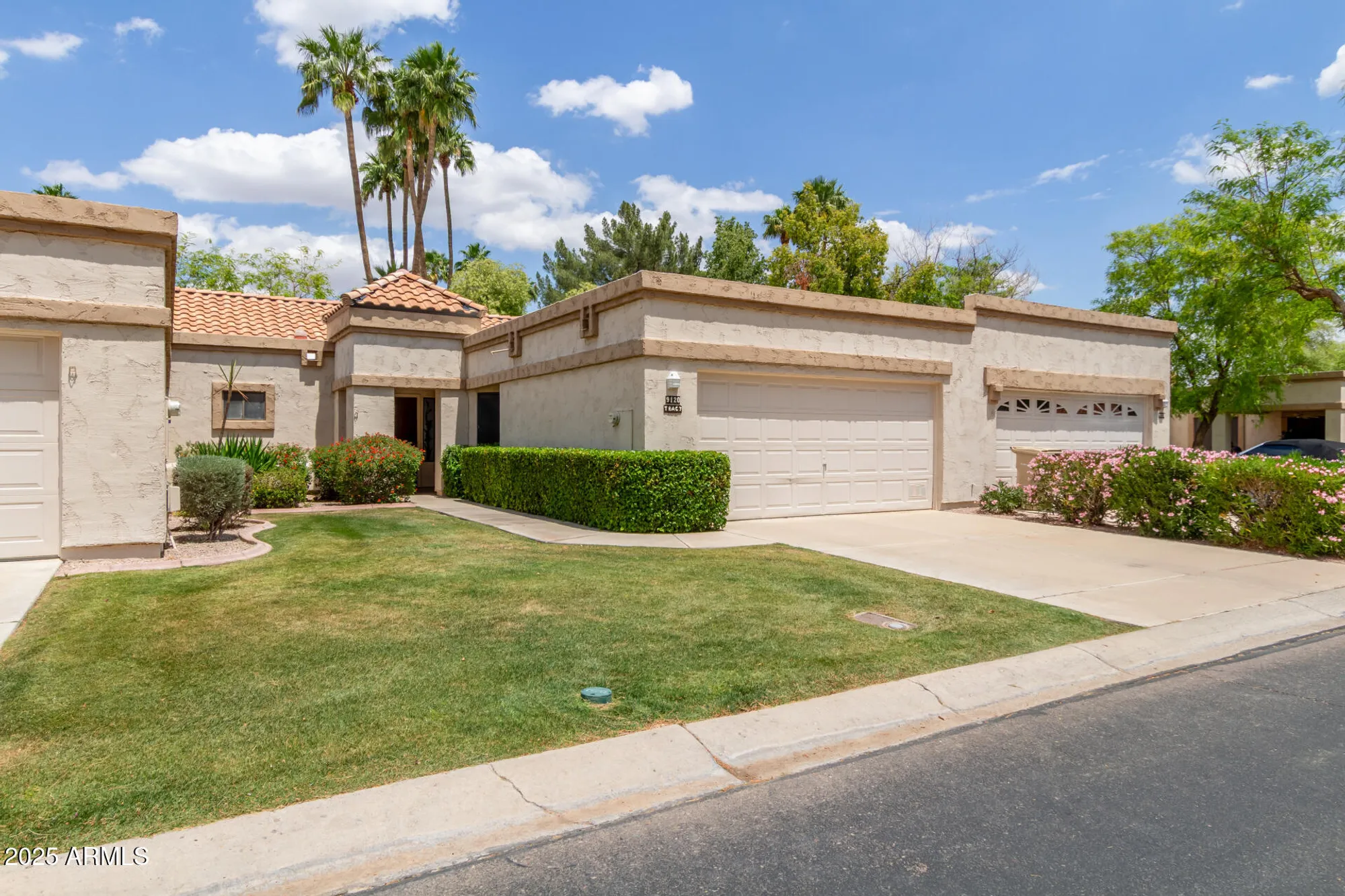 Property Slideshow image 5 of 30 | 9120 w wescott dr, Peoria, AZ, 85382