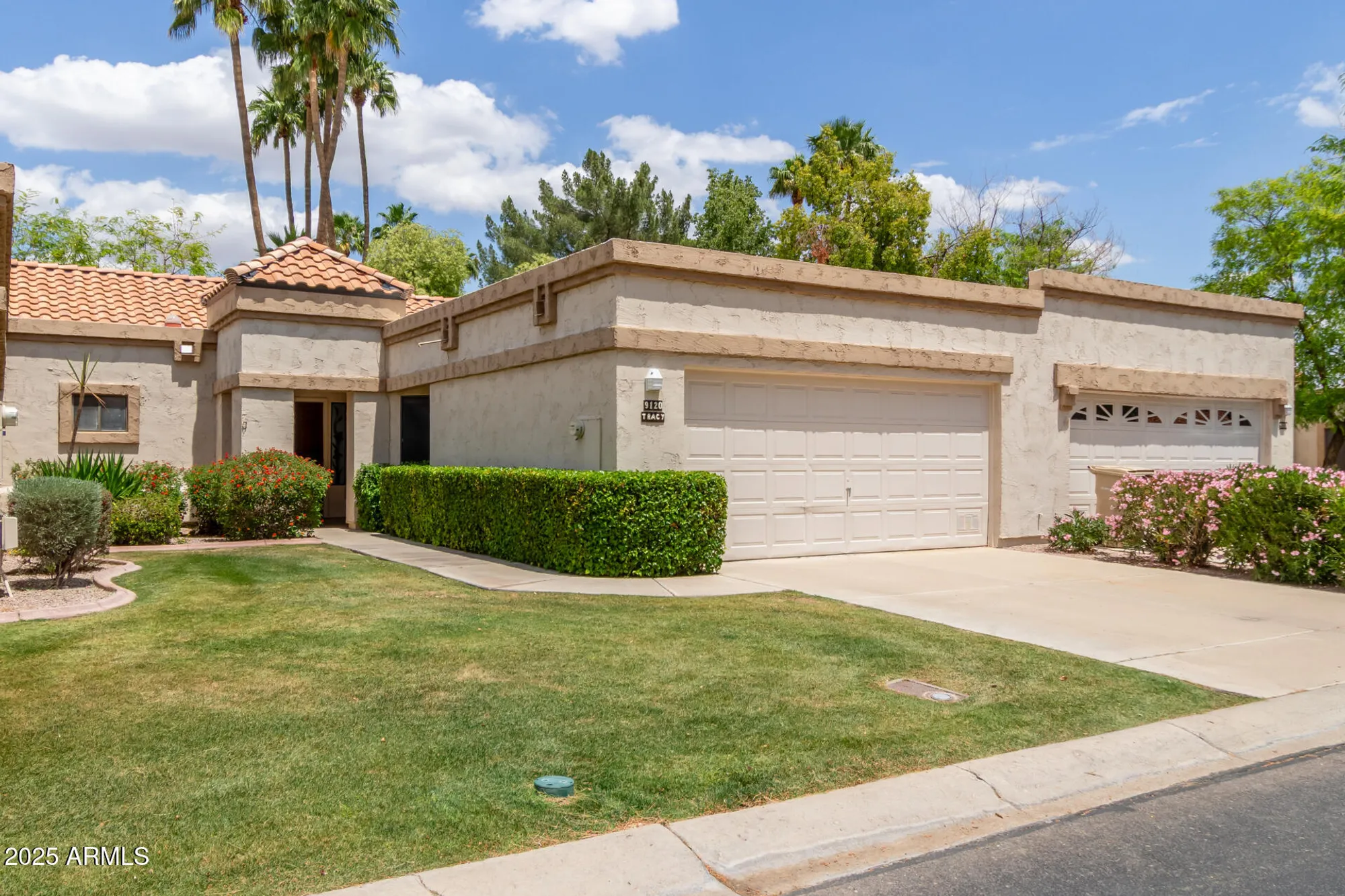 Property Slideshow image 6 of 30 | 9120 w wescott dr, Peoria, AZ, 85382