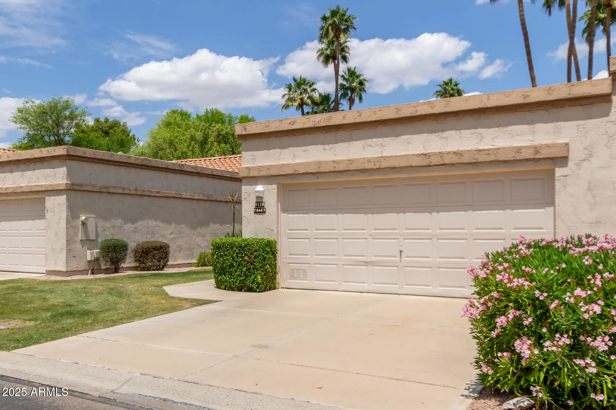 Property Slideshow image 4 of 30 | 9120 w wescott dr, Peoria, AZ, 85382