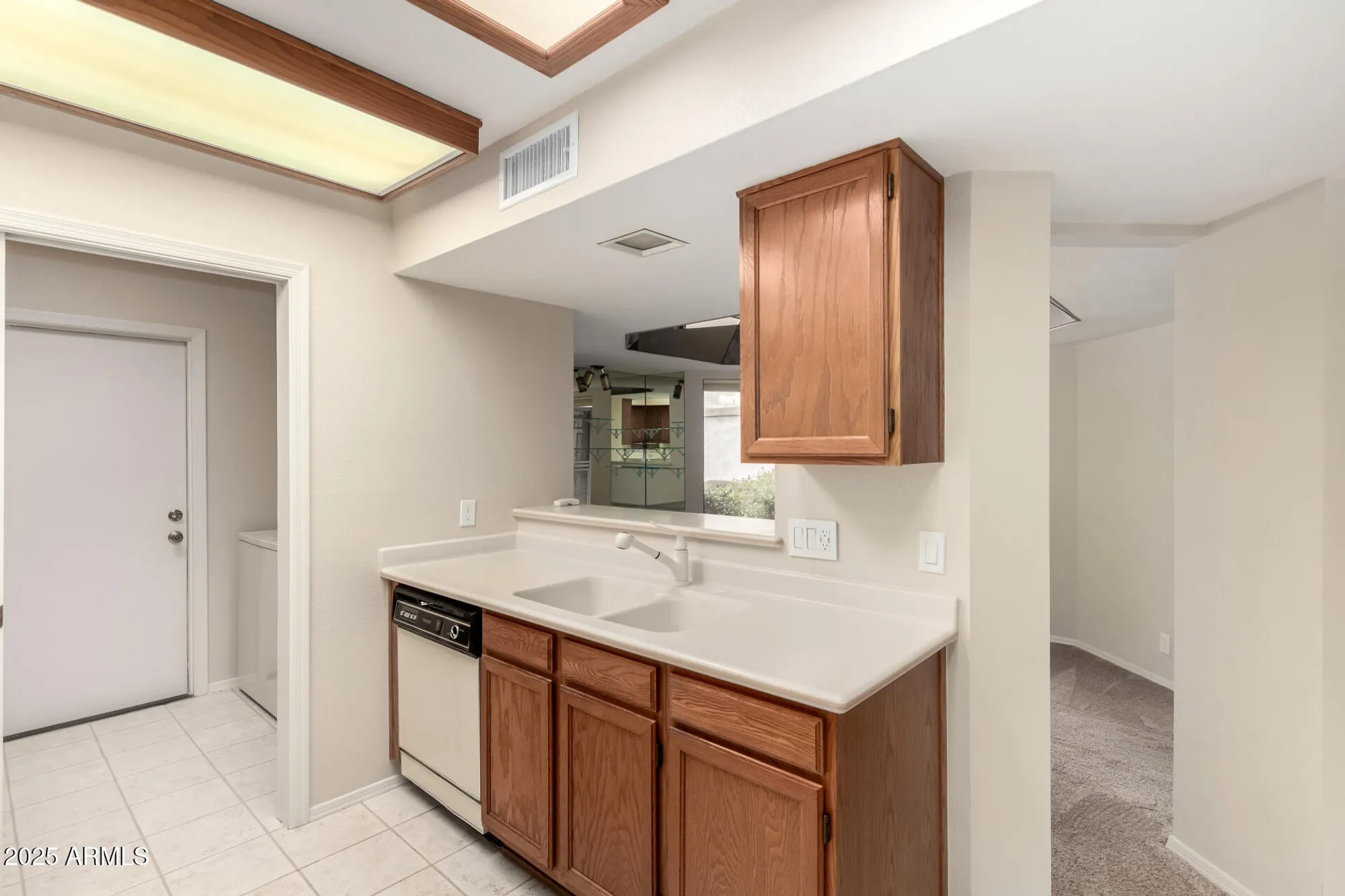 Property Slideshow image 14 of 30 | 9120 w wescott dr, Peoria, AZ, 85382