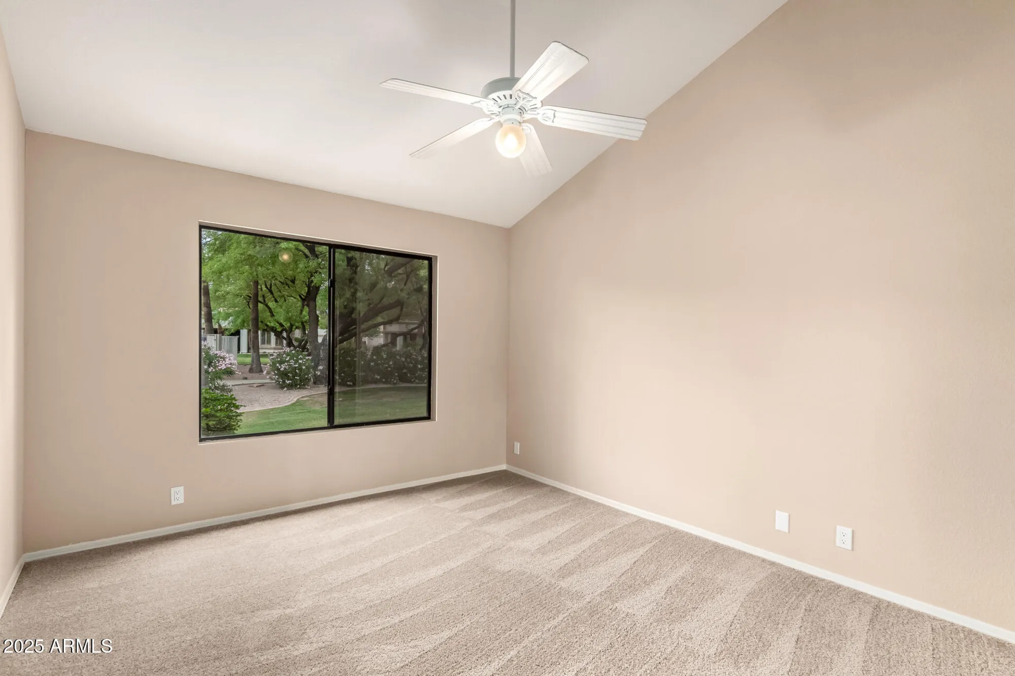 Property Slideshow image 21 of 30 | 9120 w wescott dr, Peoria, AZ, 85382