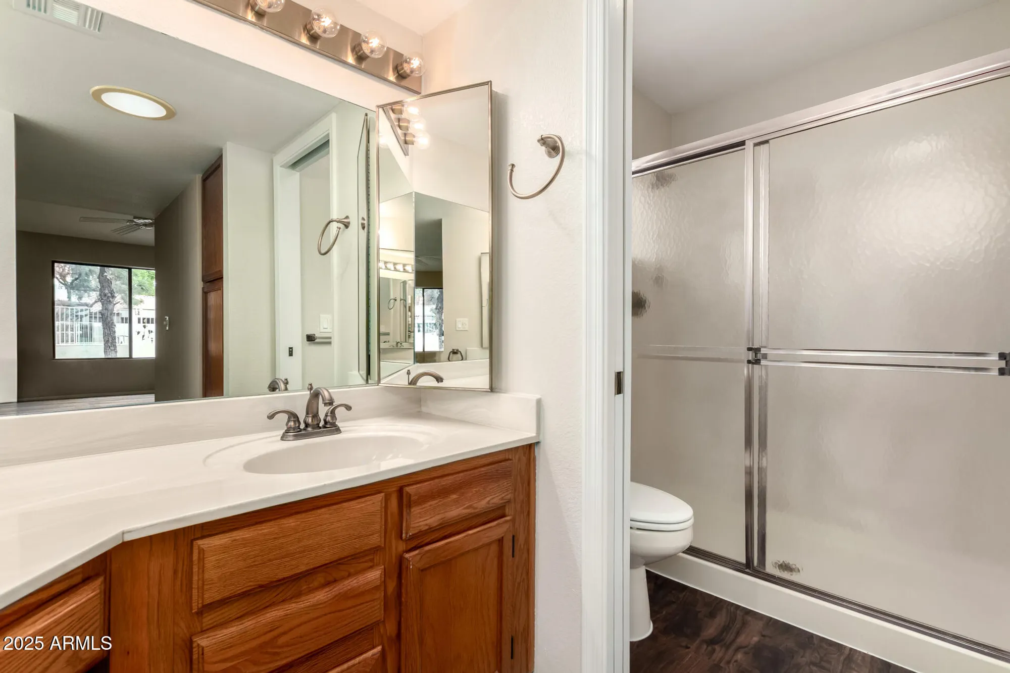 Property Slideshow image 19 of 30 | 9120 w wescott dr, Peoria, AZ, 85382