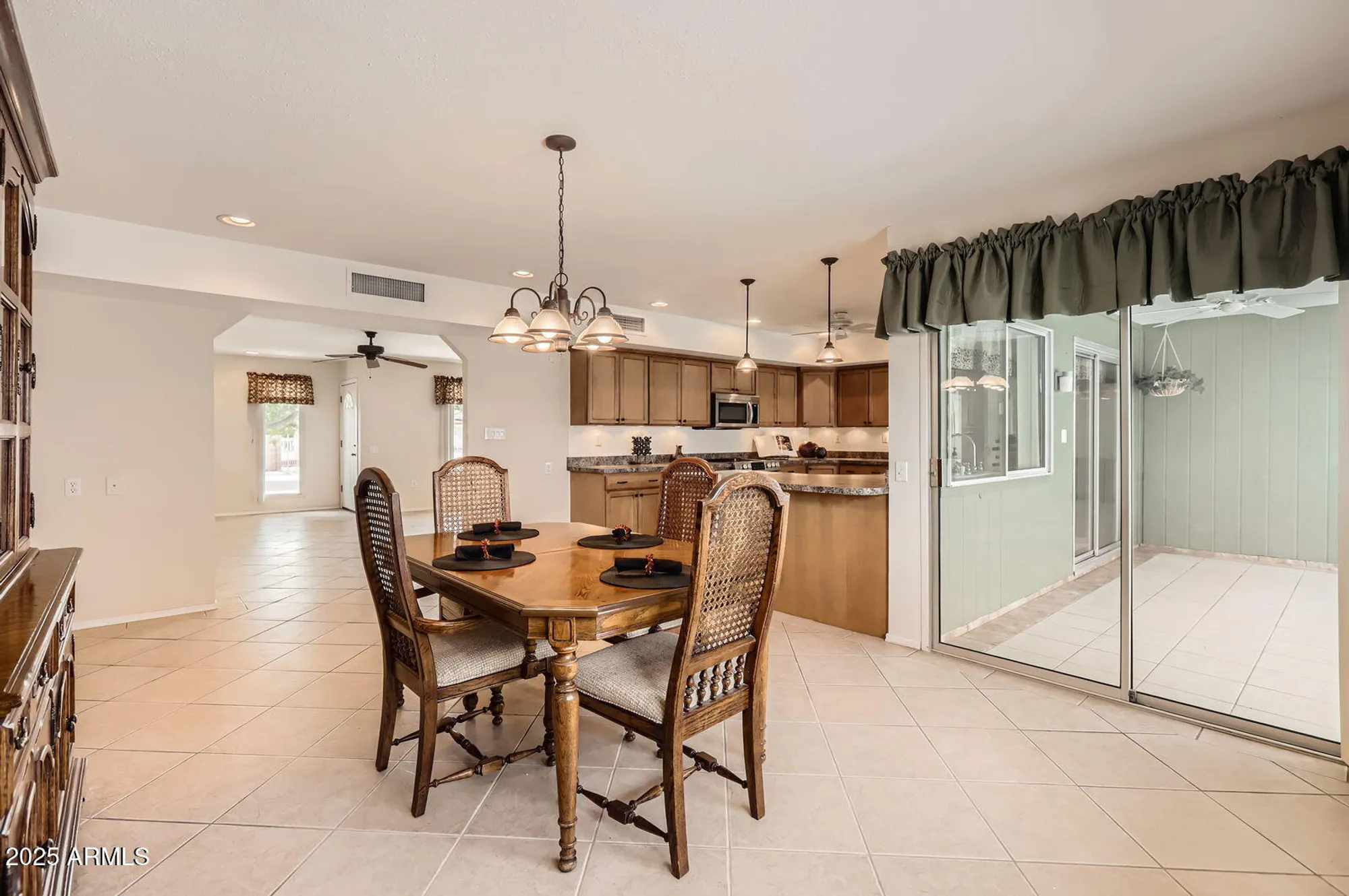 Property Slideshow image 9 of 28 | 9706 w granada dr, Sun City, AZ, 85373