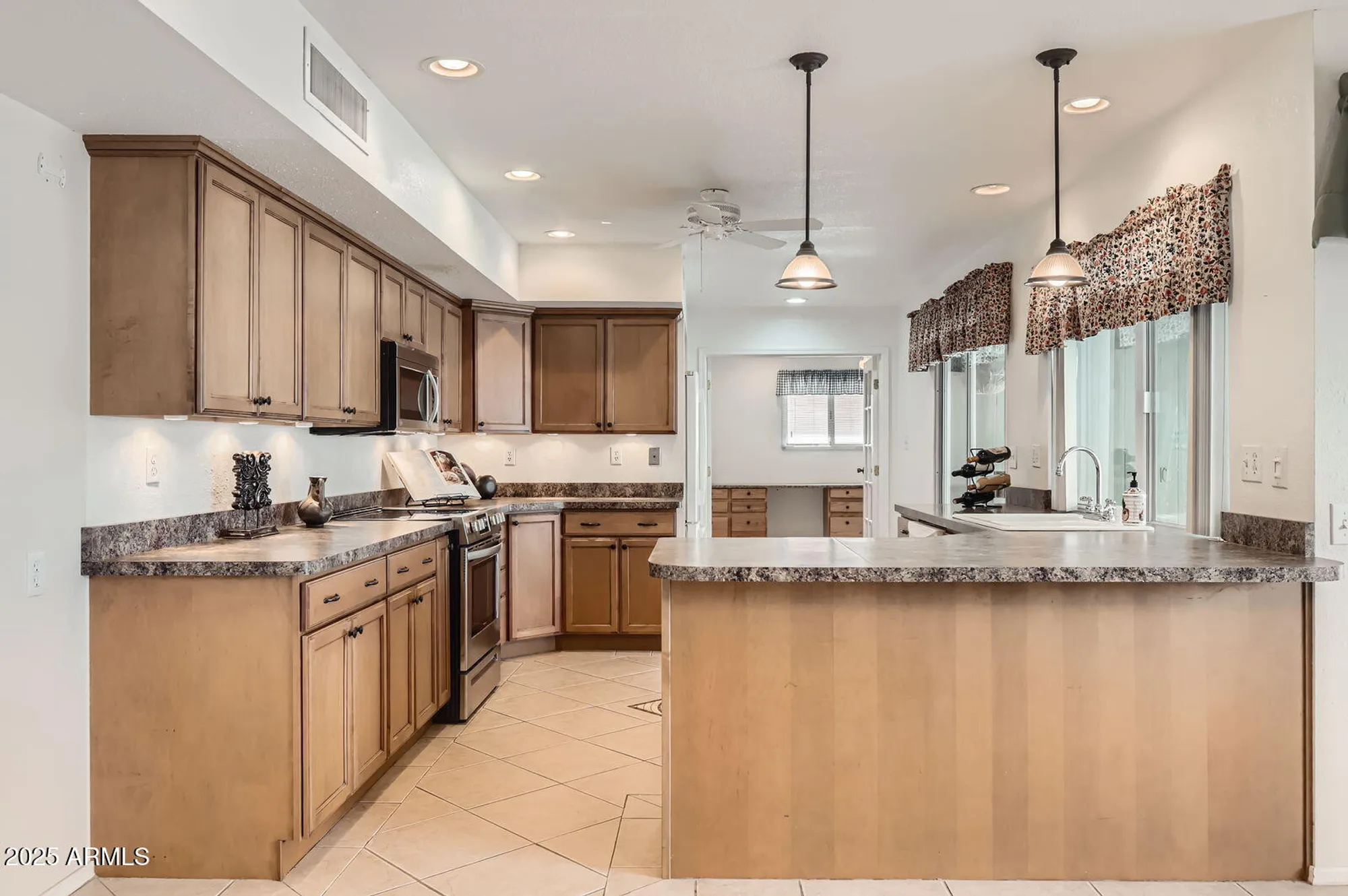 Property Slideshow image 14 of 28 | 9706 w granada dr, Sun City, AZ, 85373