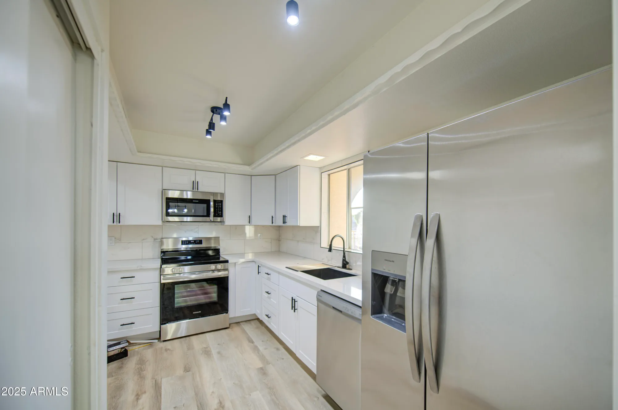 Property Slideshow image 14 of 29 | 26405 s snead dr, Sun Lakes, AZ, 85248