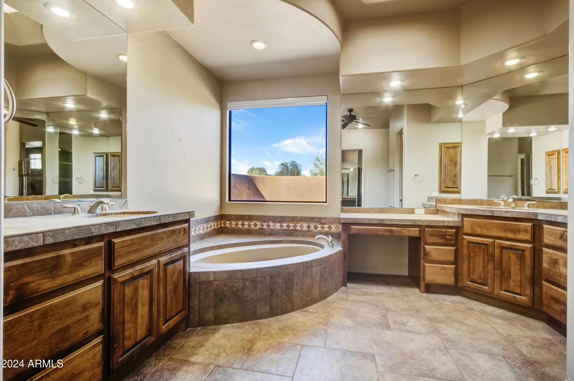 Property Slideshow image 13 of 33 | 19028 e picacho rd, Rio Verde, AZ, 85263