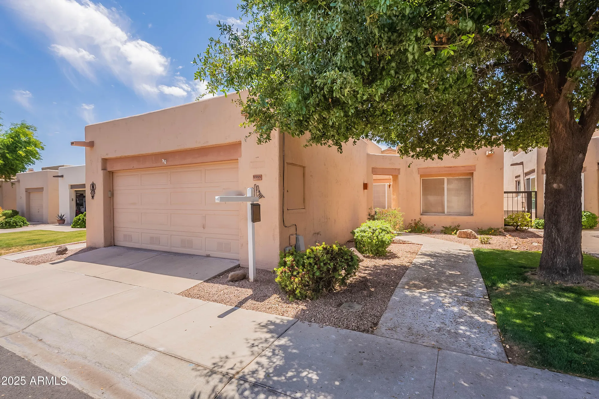 Property Slideshow image 3 of 24 | 17224 n zuni trl, Surprise, AZ, 85374
