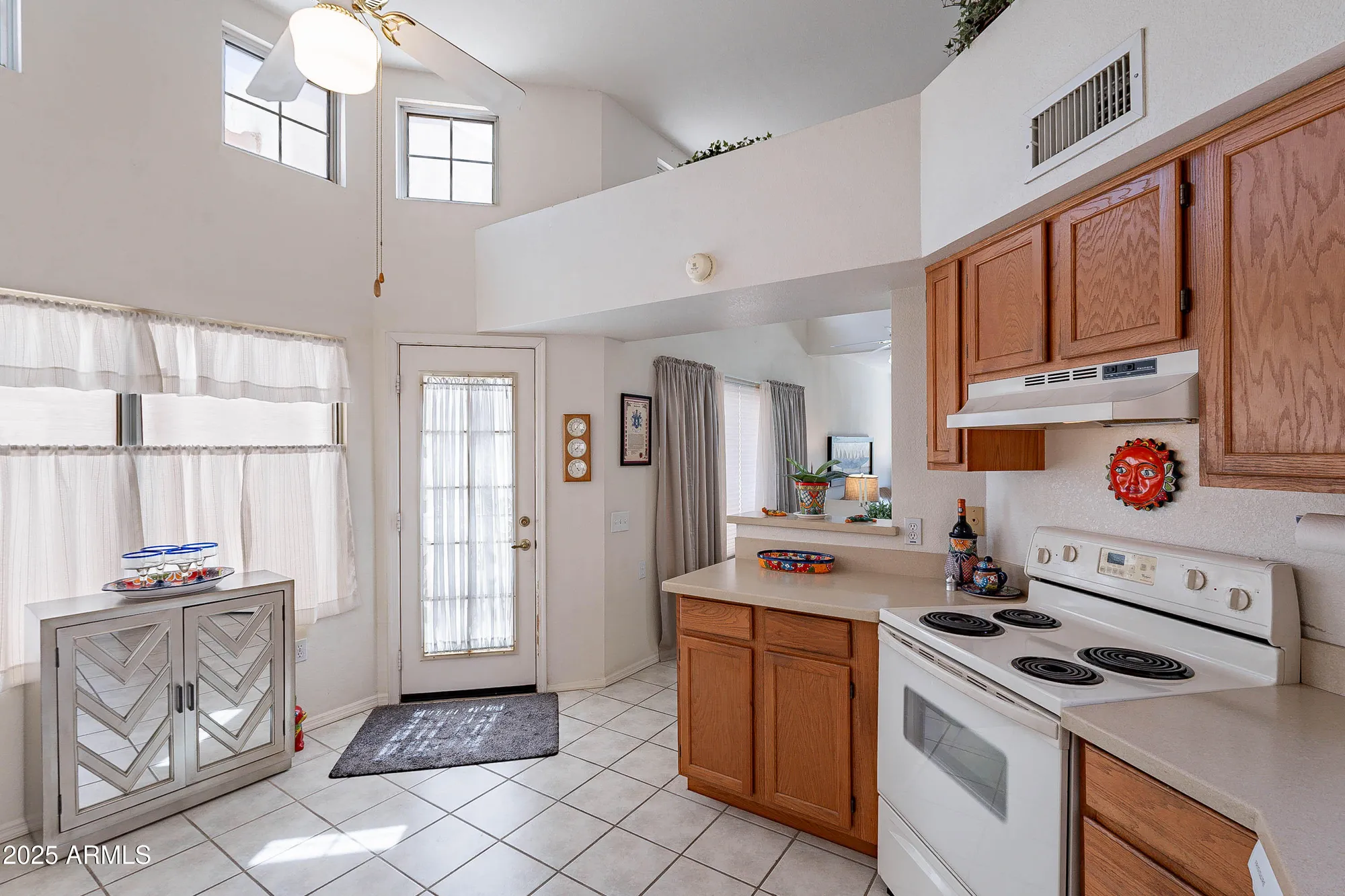 Property Slideshow image 4 of 24 | 17224 n zuni trl, Surprise, AZ, 85374