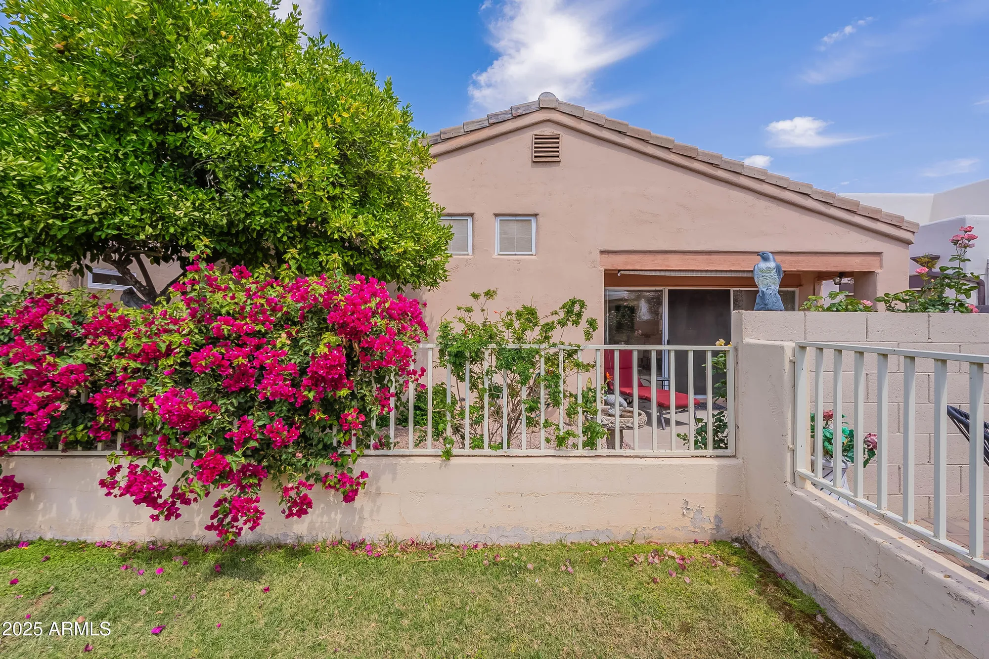 Property Slideshow image 1 of 24 | 17224 n zuni trl, Surprise, AZ, 85374