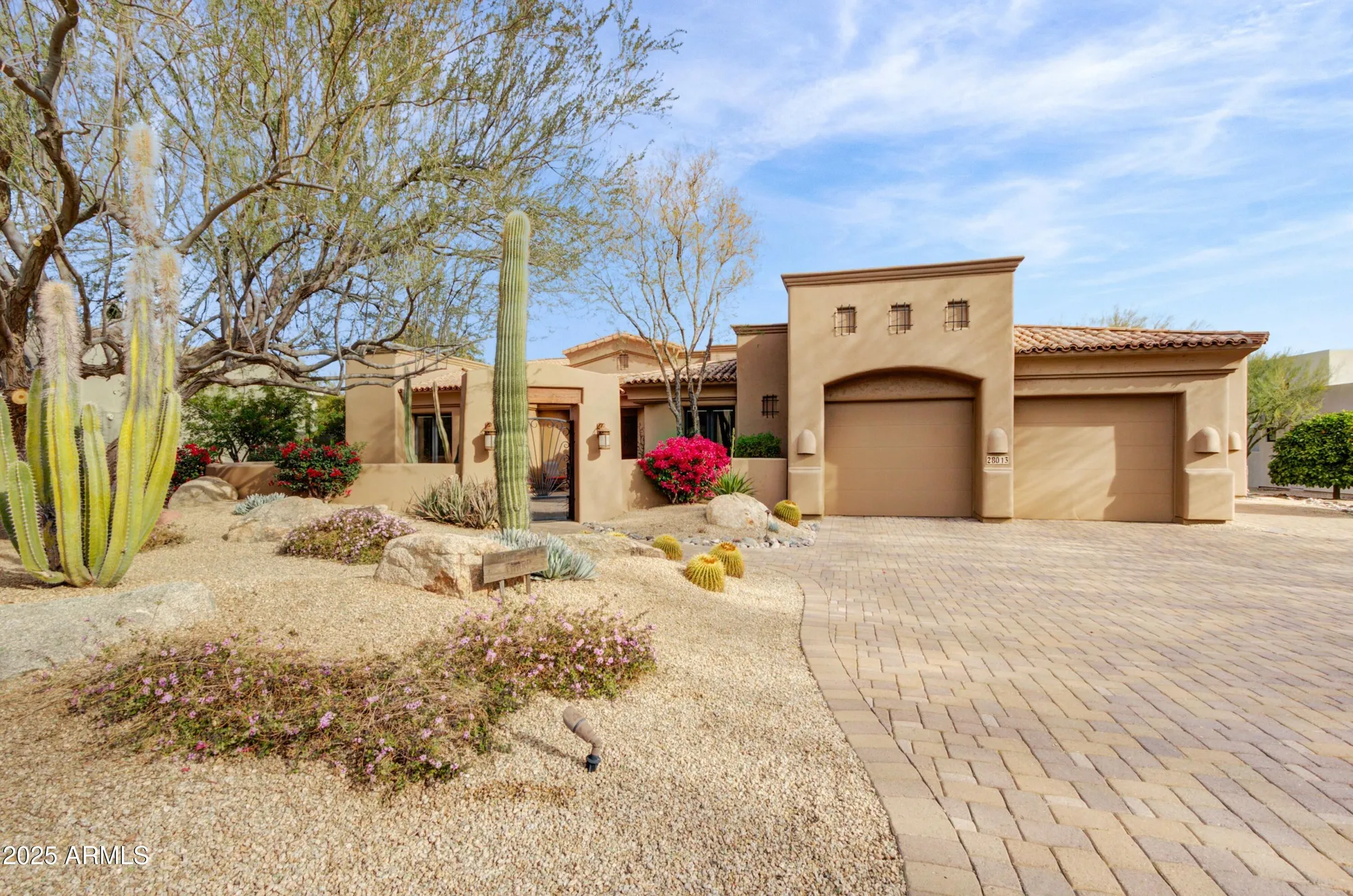 Property Slideshow image 2 of 33 | 28013 n desierto dr, Rio Verde, AZ, 85263