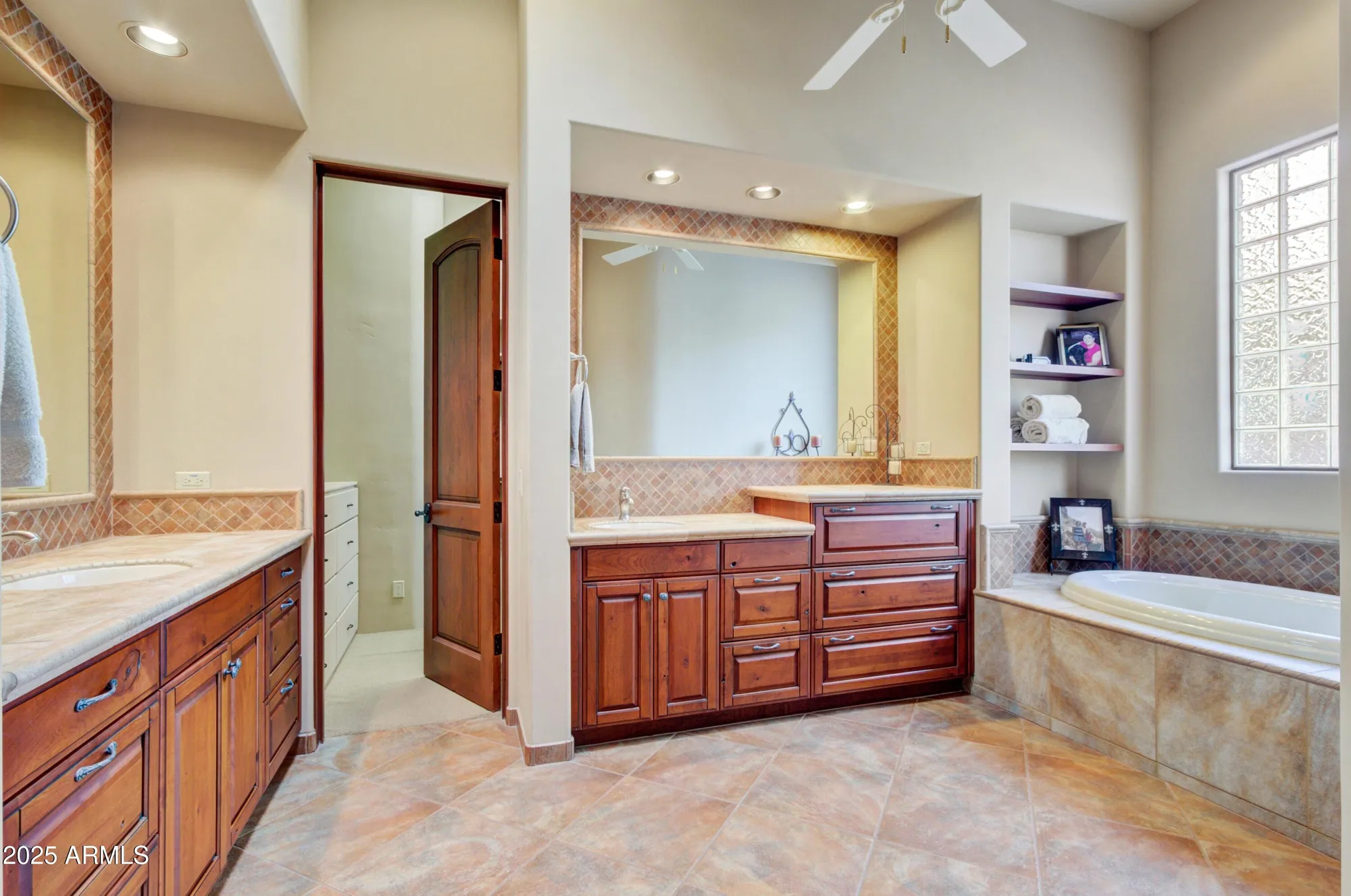 Property Slideshow image 14 of 33 | 28013 n desierto dr, Rio Verde, AZ, 85263