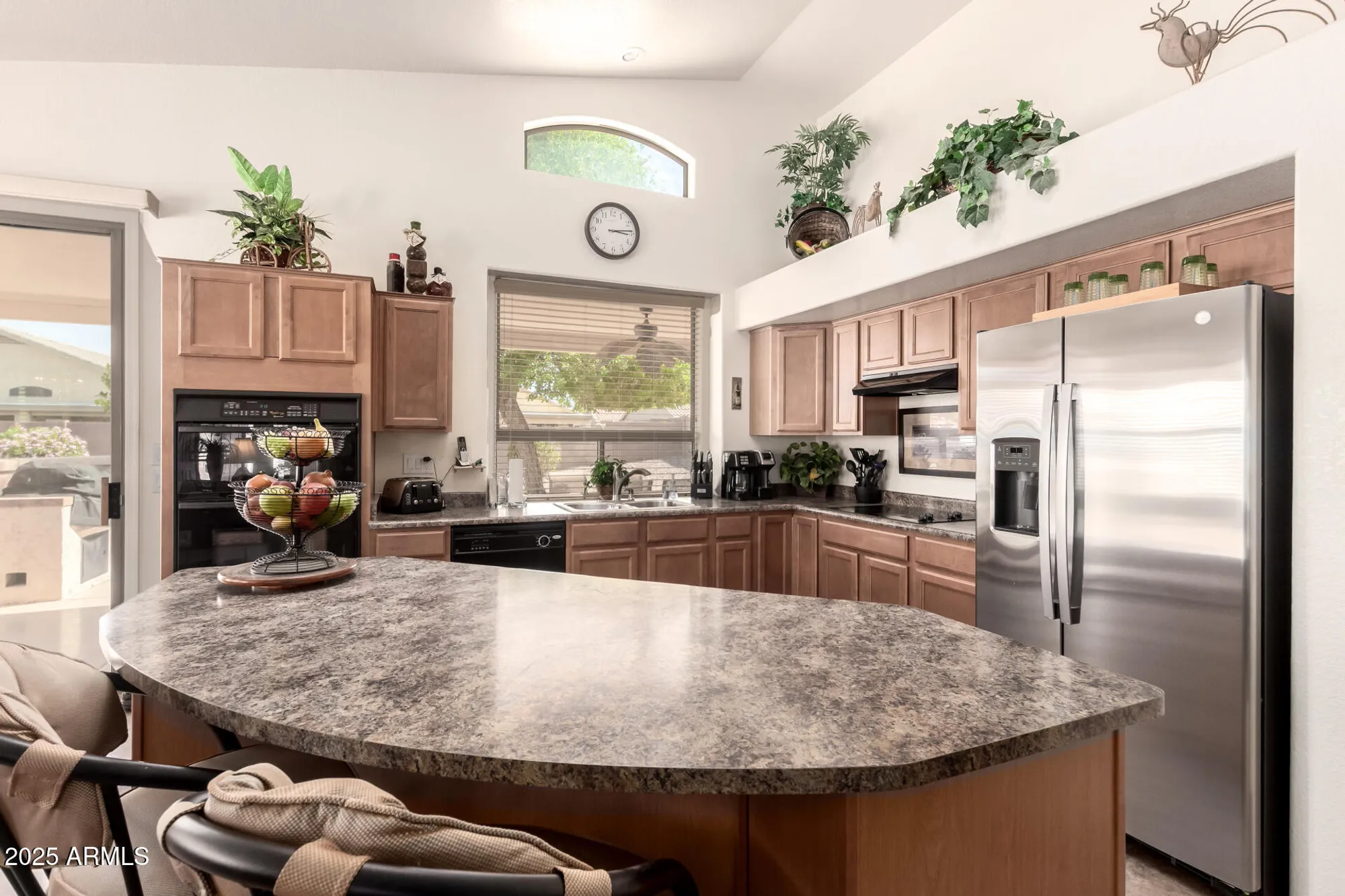 Property Slideshow image 5 of 27 | 18077 w sammy way, Surprise, AZ, 85374