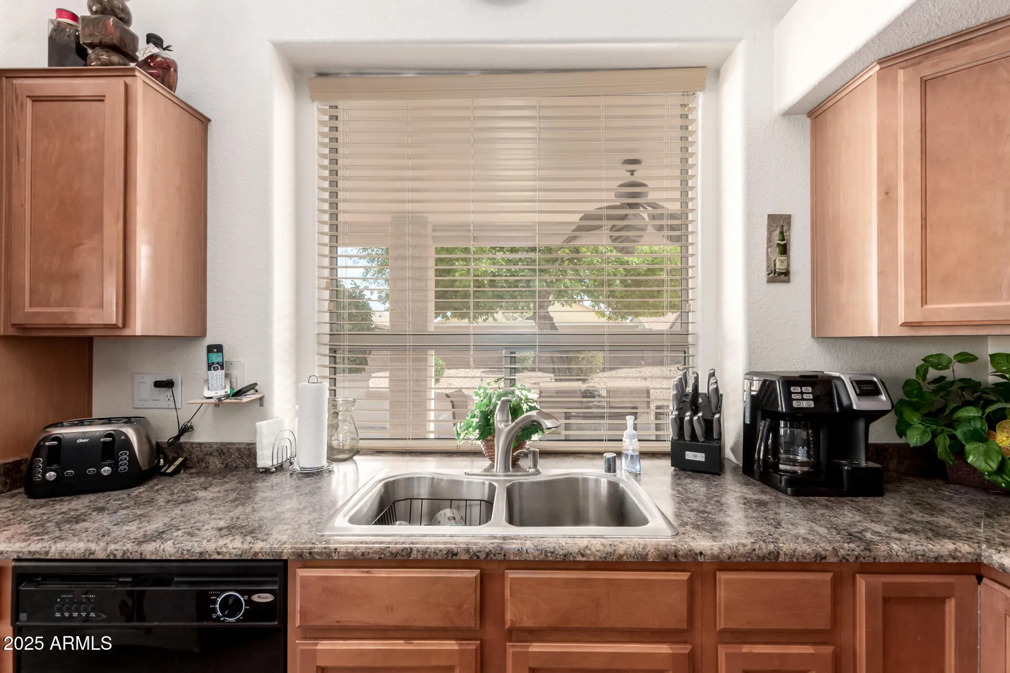 Property Slideshow image 15 of 27 | 18077 w sammy way, Surprise, AZ, 85374