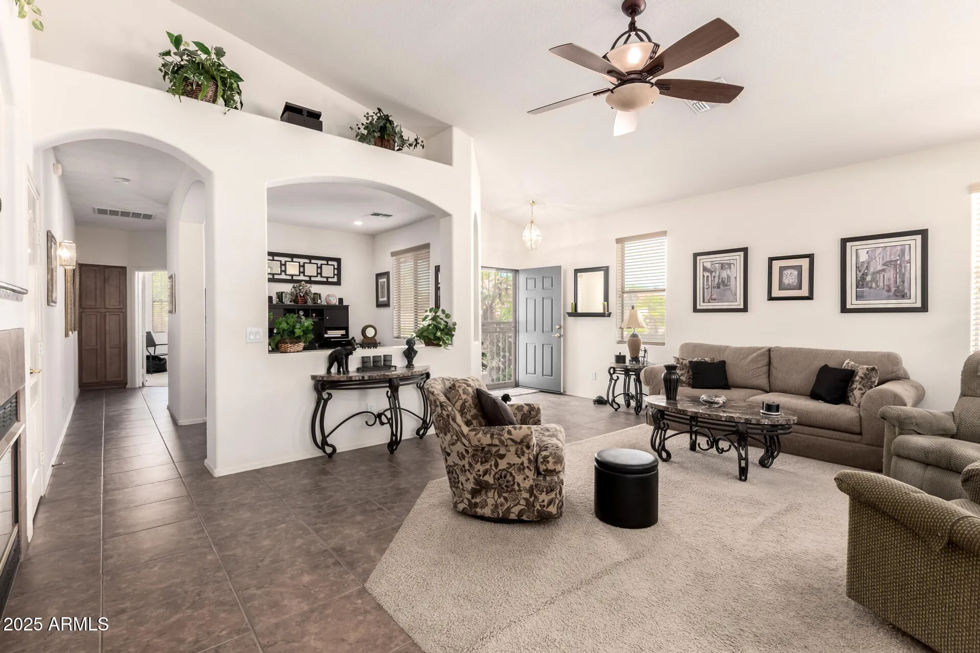 Property Slideshow image 9 of 27 | 18077 w sammy way, Surprise, AZ, 85374