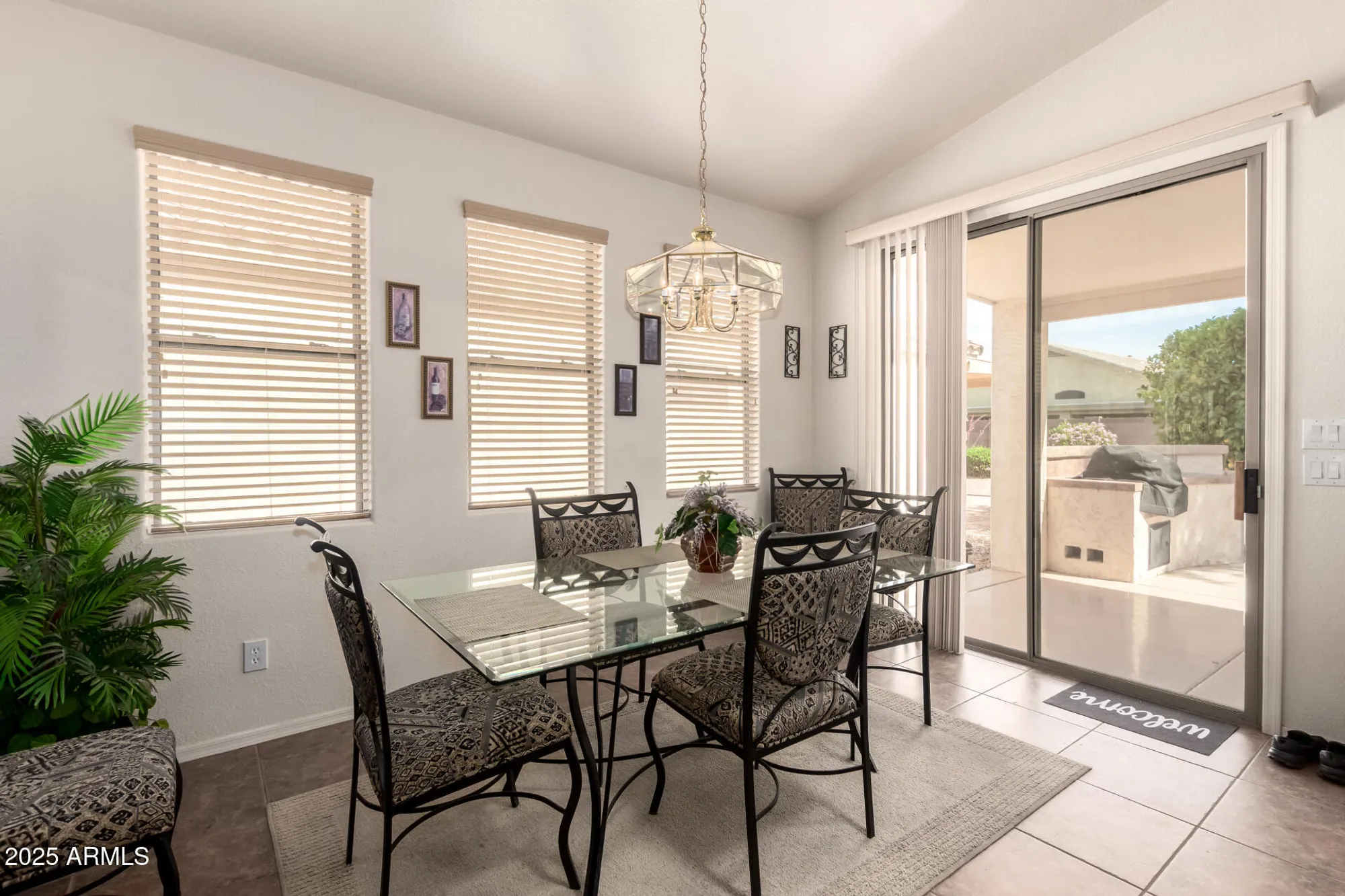 Property Slideshow image 11 of 27 | 18077 w sammy way, Surprise, AZ, 85374