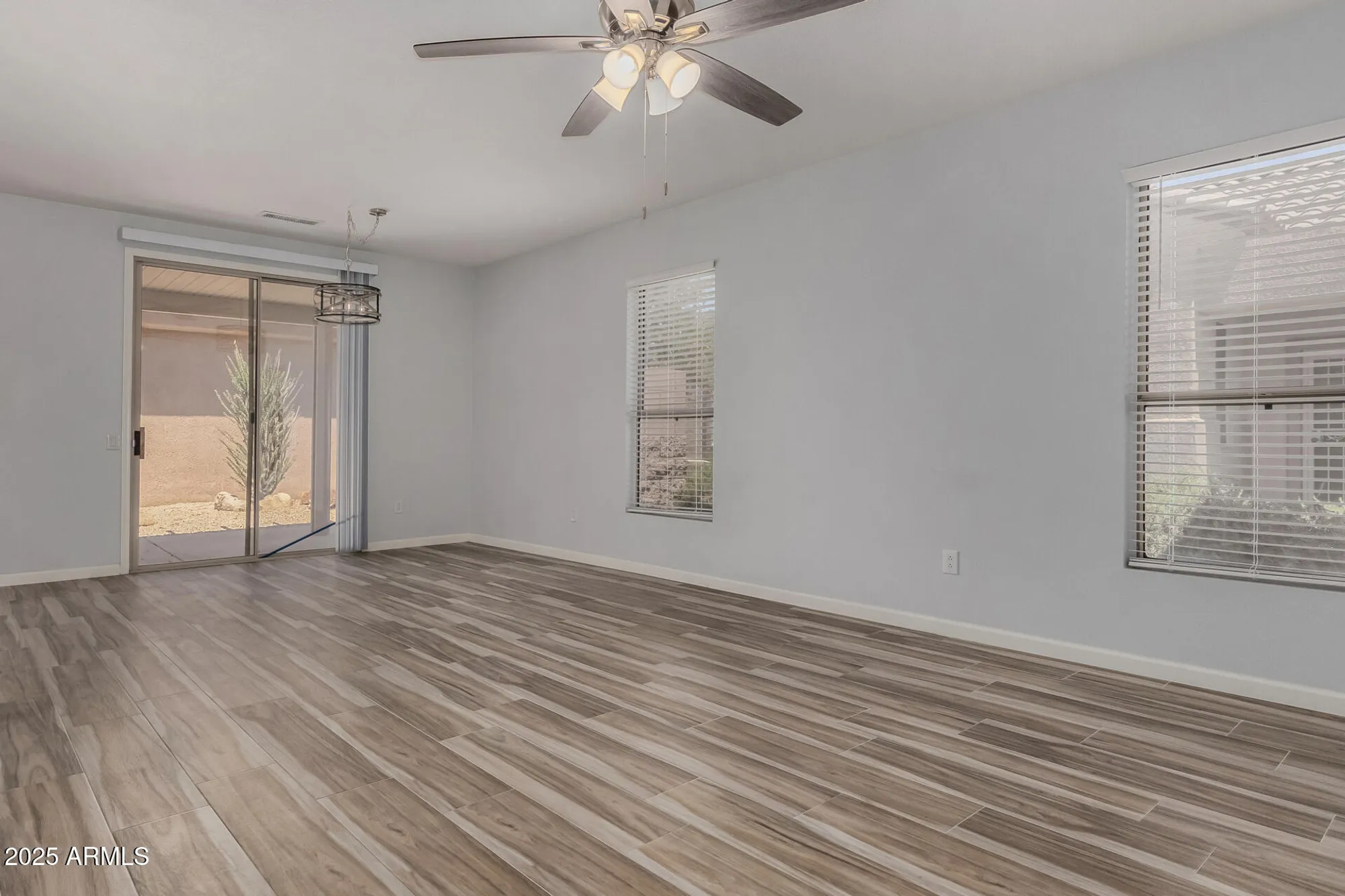 Property Slideshow image 9 of 35 | 19963 n window rock dr, Surprise, AZ, 85374