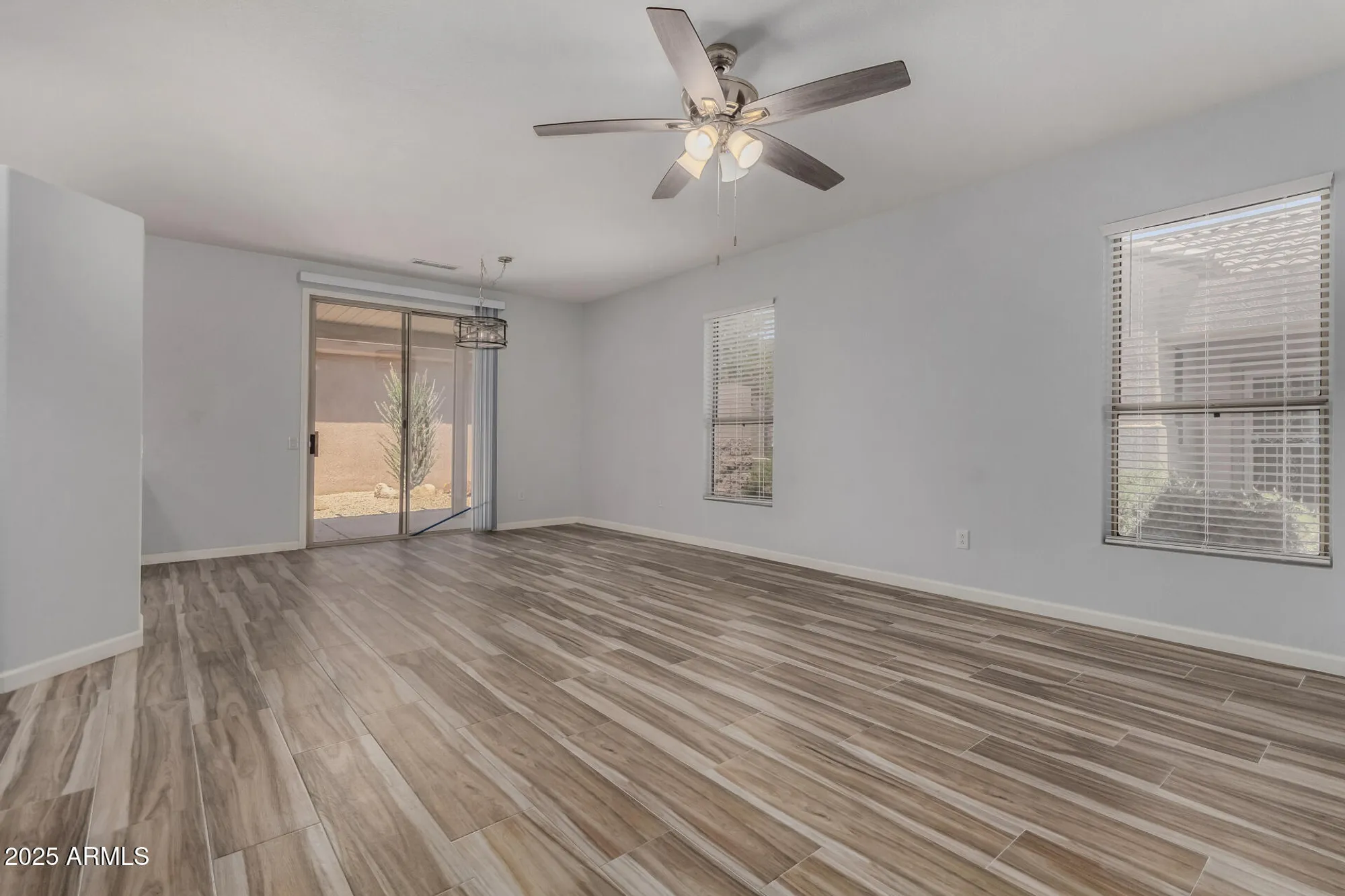 Property Slideshow image 10 of 35 | 19963 n window rock dr, Surprise, AZ, 85374