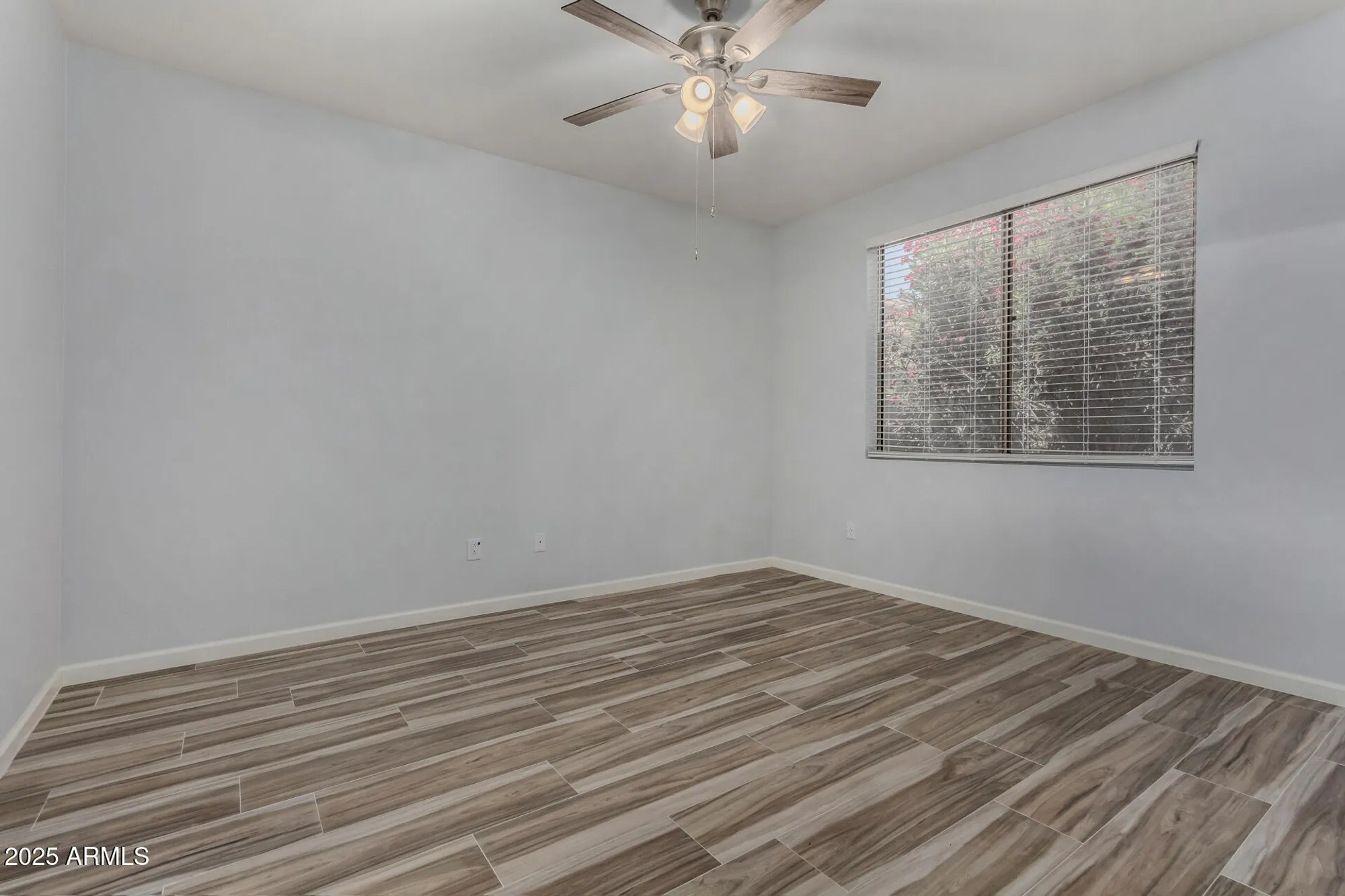 Property Slideshow image 19 of 35 | 19963 n window rock dr, Surprise, AZ, 85374