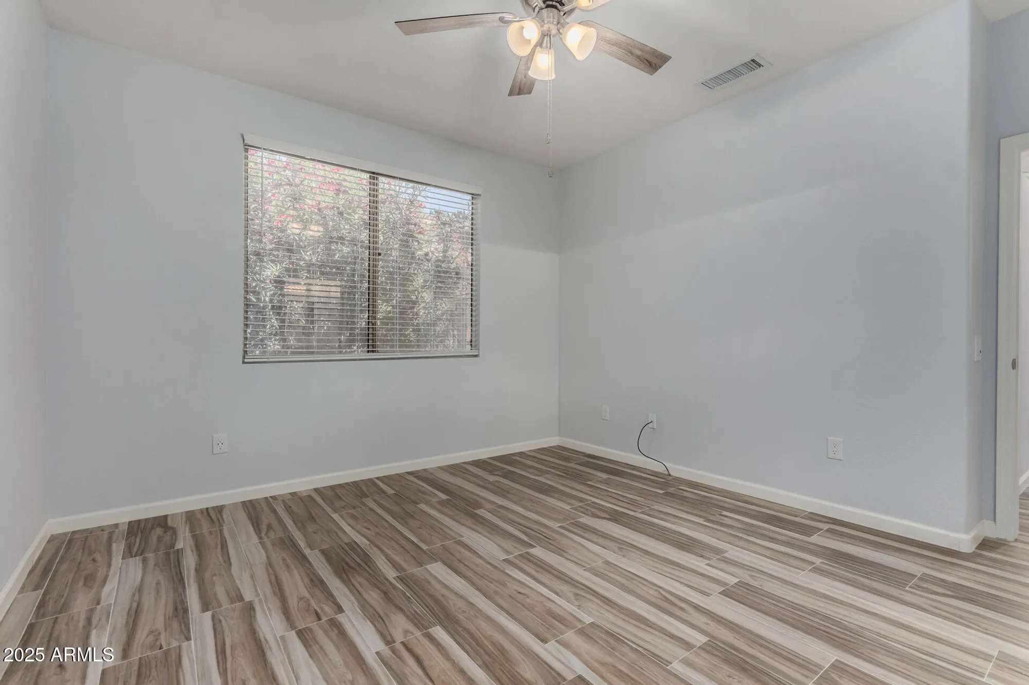 Property Slideshow image 20 of 35 | 19963 n window rock dr, Surprise, AZ, 85374