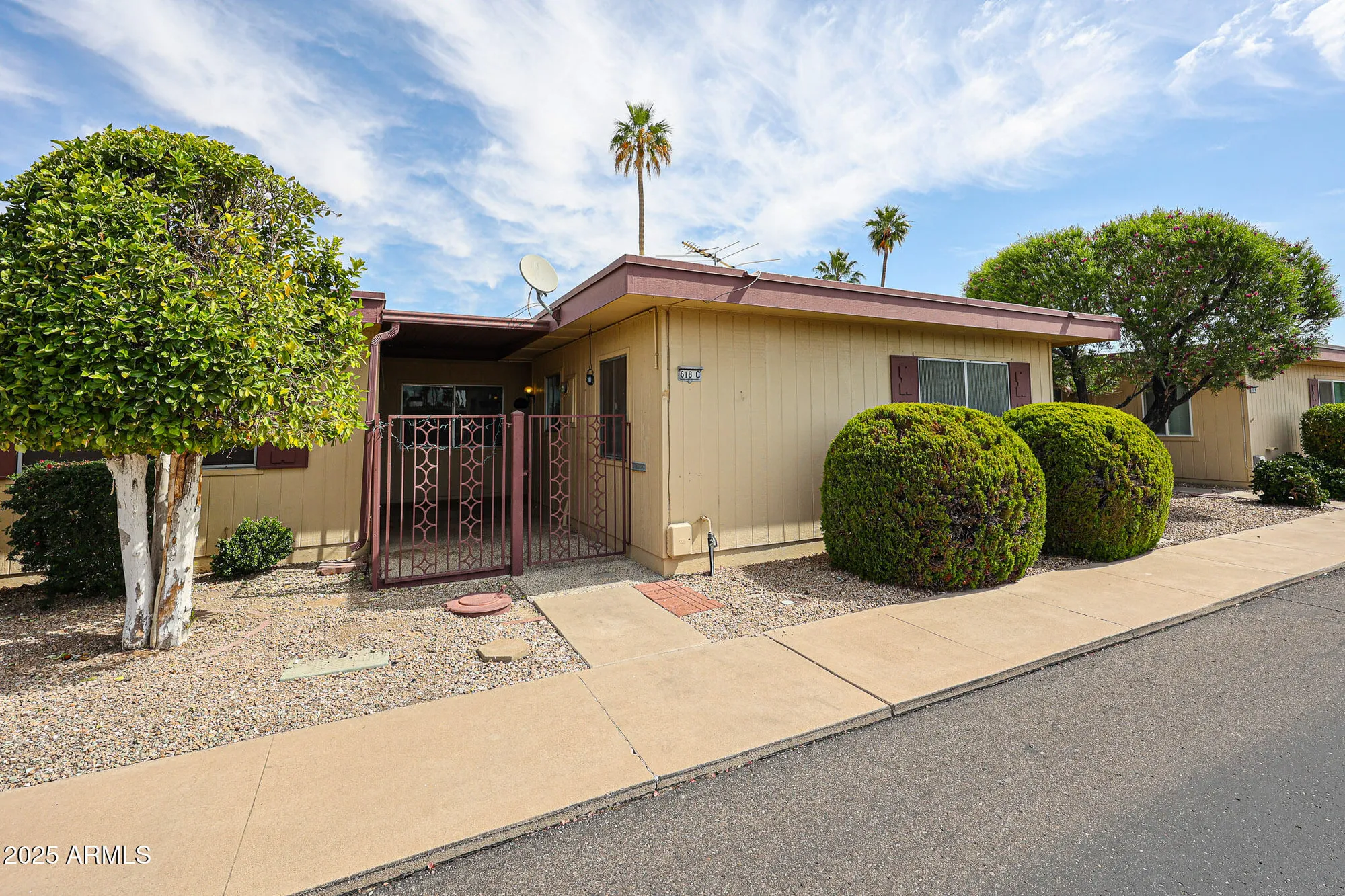 Property Slideshow image 2 of 27 | 13618 n 98th ave c, Sun City, AZ, 85351