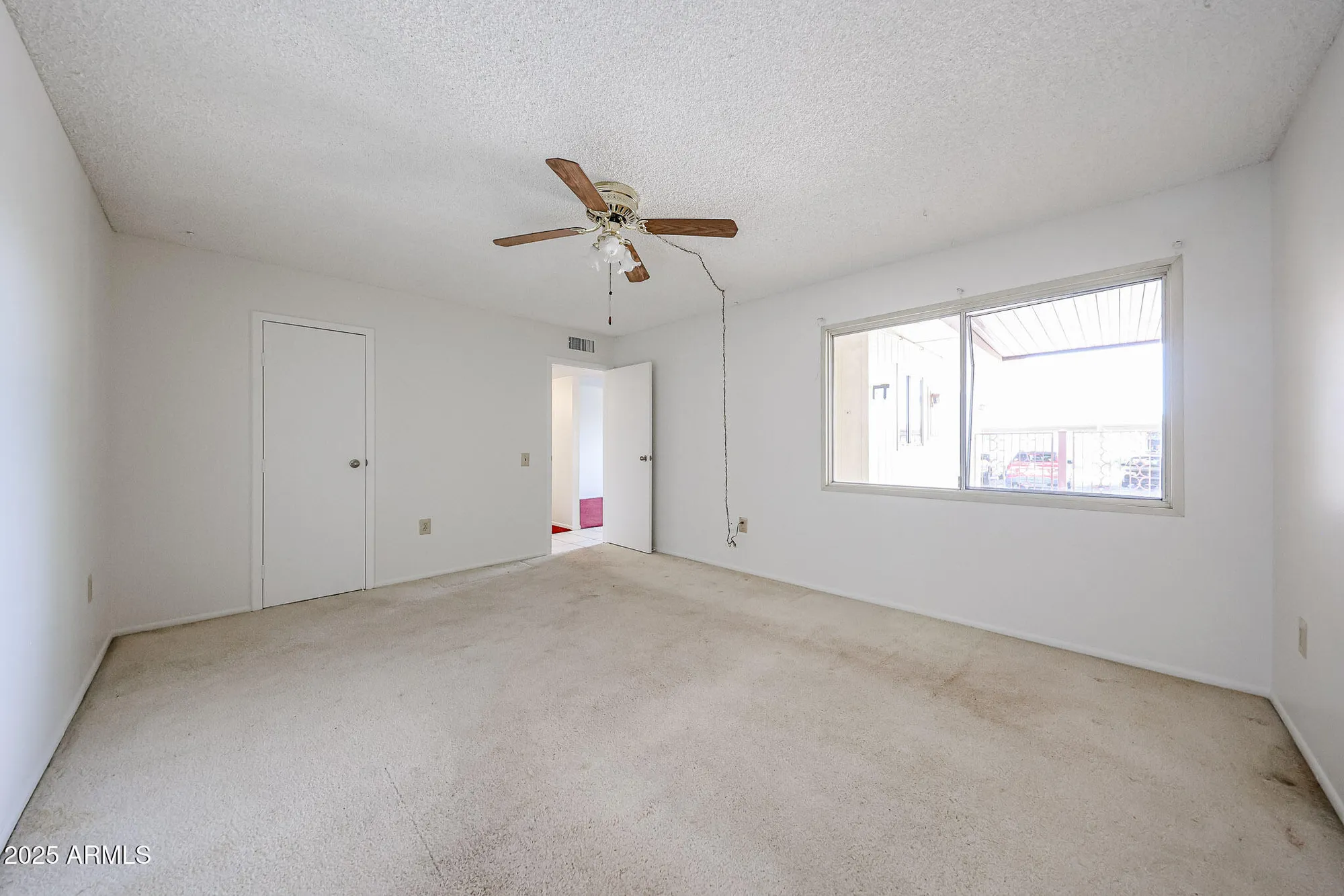 Property Slideshow image 16 of 27 | 13618 n 98th ave c, Sun City, AZ, 85351