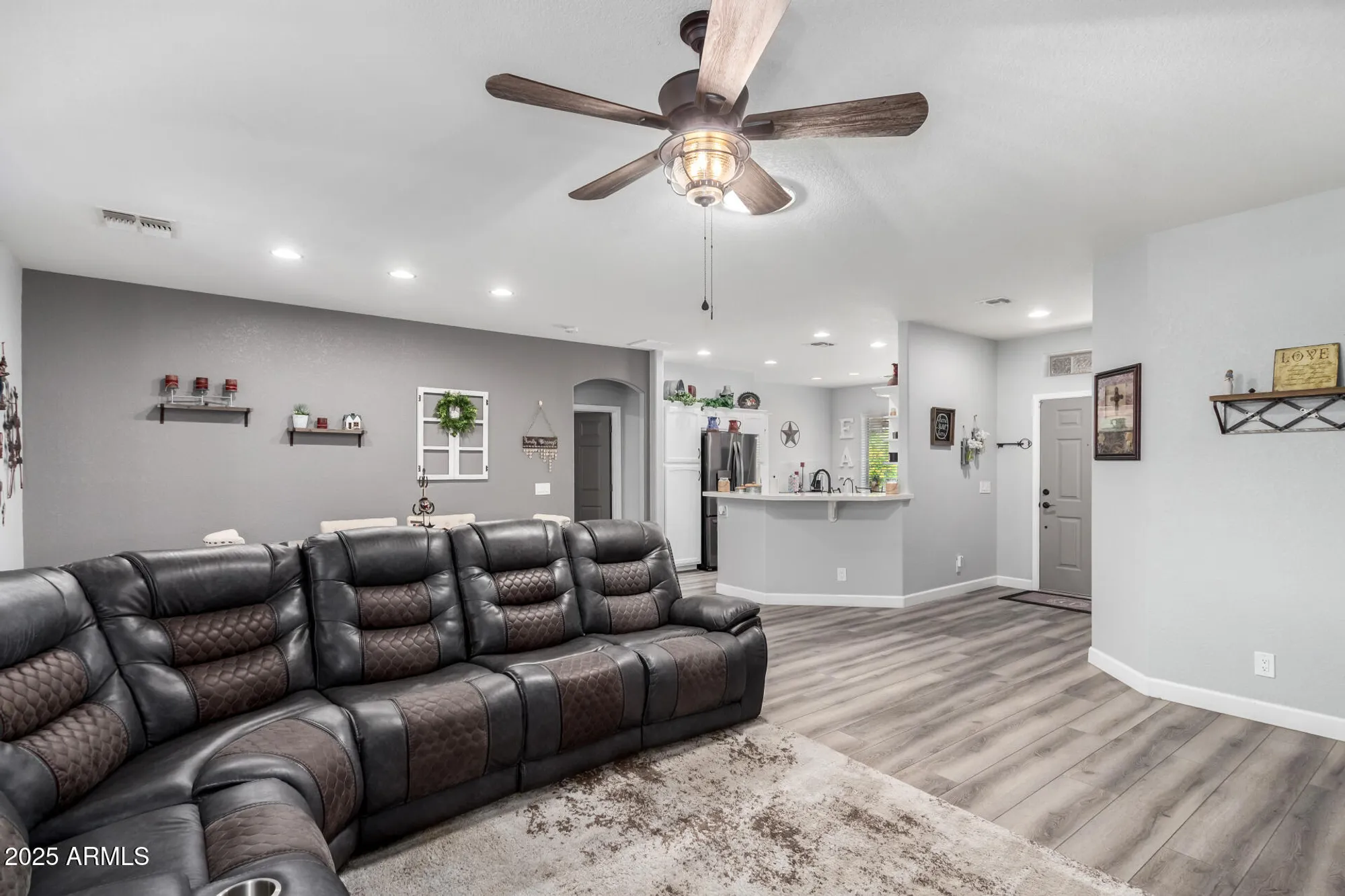 Property Slideshow image 10 of 65 | 2910 s olivewood, Mesa, AZ, 85212